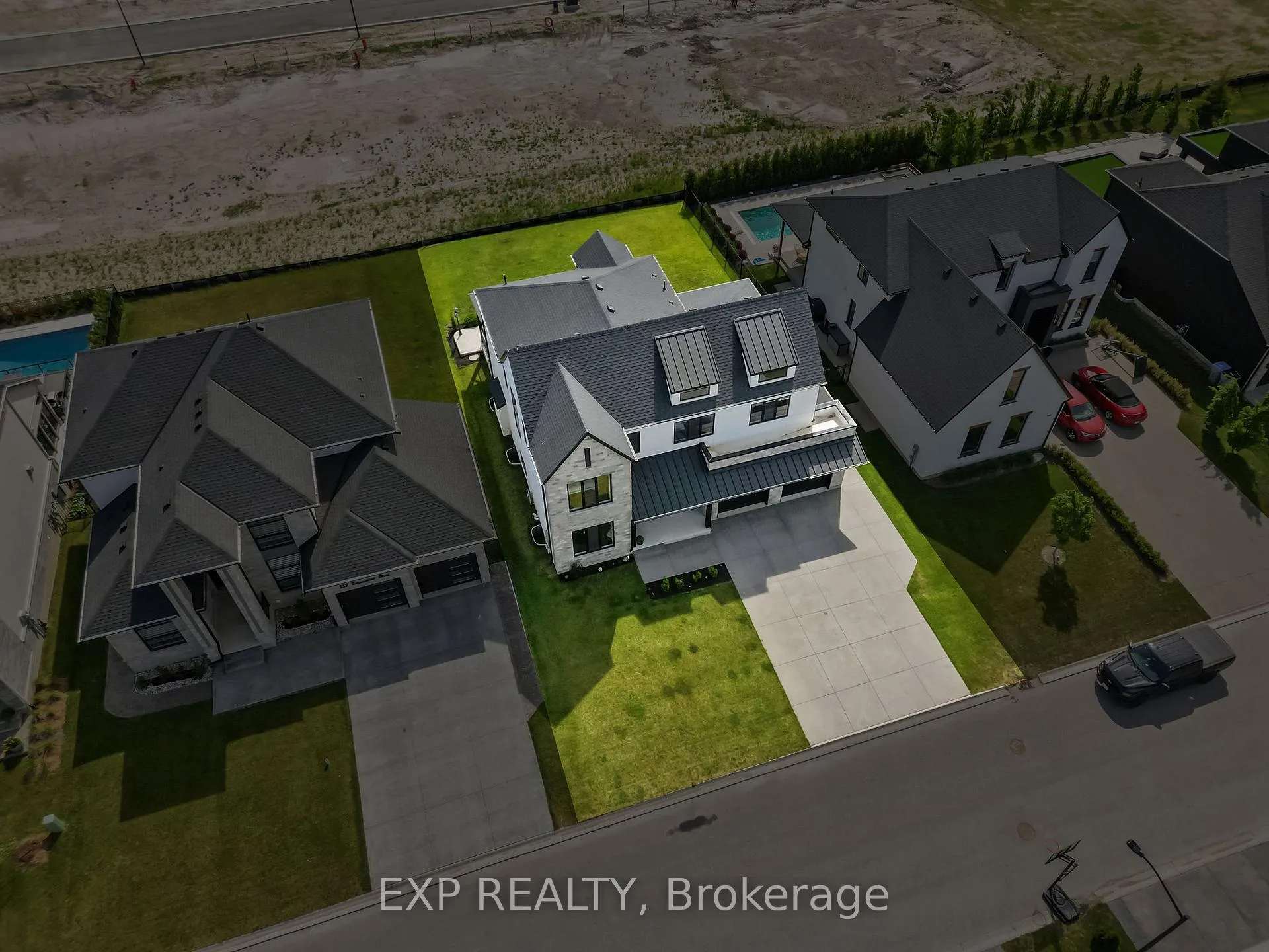 Photo 3 of 113 Edgewater Boulevard, Middlesex Centre, Rural Middlesex Centre — HOMEH