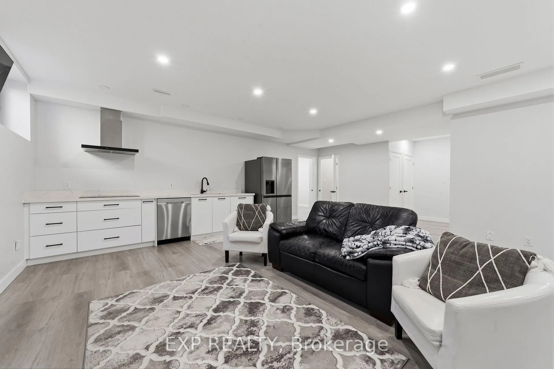 Photo 33 of 113 Edgewater Boulevard, Middlesex Centre, Rural Middlesex Centre — HOMEH