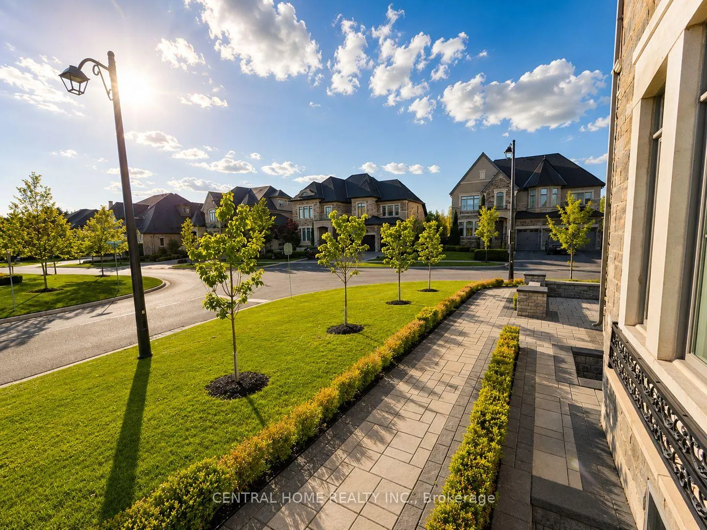 Photo 7 of 33 James Stokes Court, King, King City — HOMEH