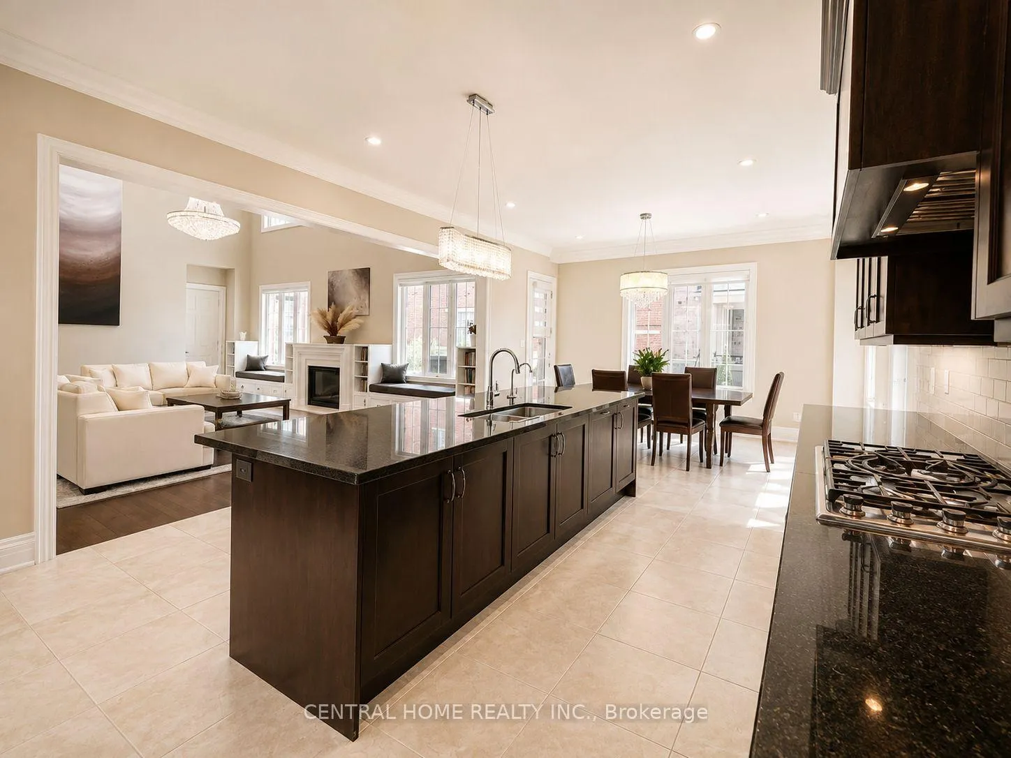 Photo 19 of 33 James Stokes Court, King, King City — HOMEH