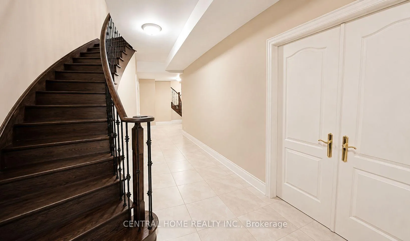 Photo 34 of 33 James Stokes Court, King, King City — HOMEH