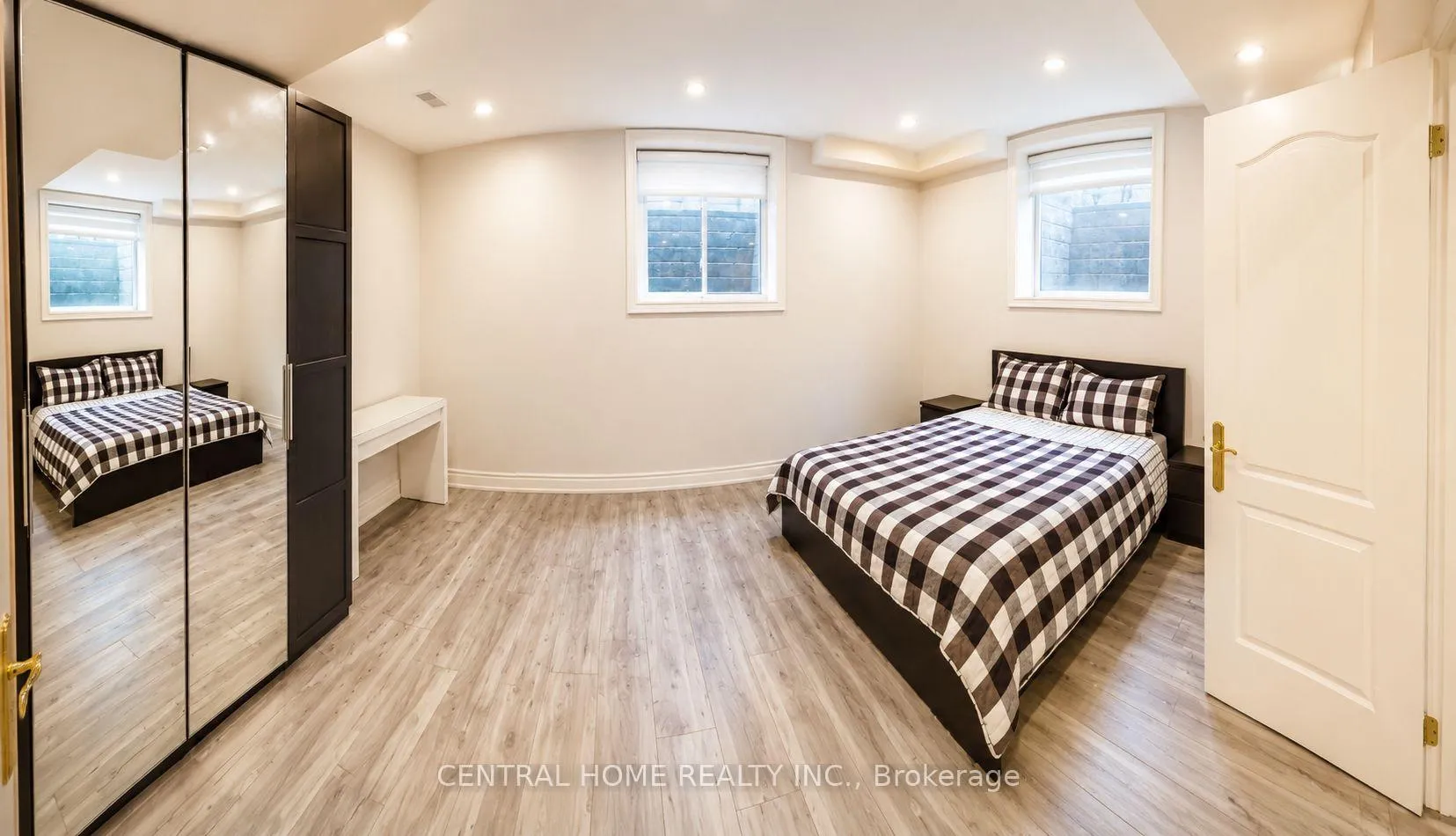 Photo 37 of 33 James Stokes Court, King, King City — HOMEH