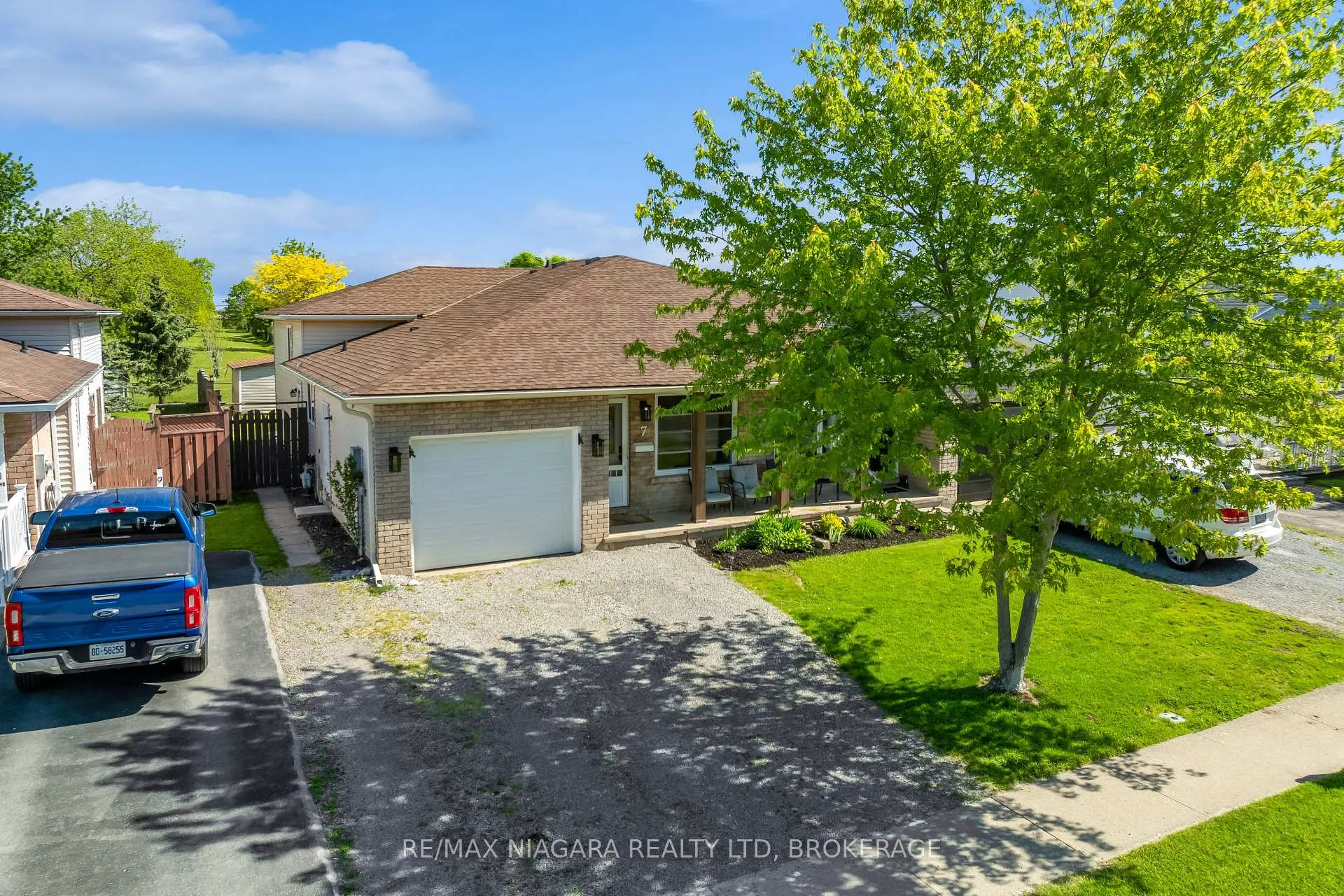 Photo 29 of 7 Hillcrest Road, Port Colborne, Main Street — HOMEH