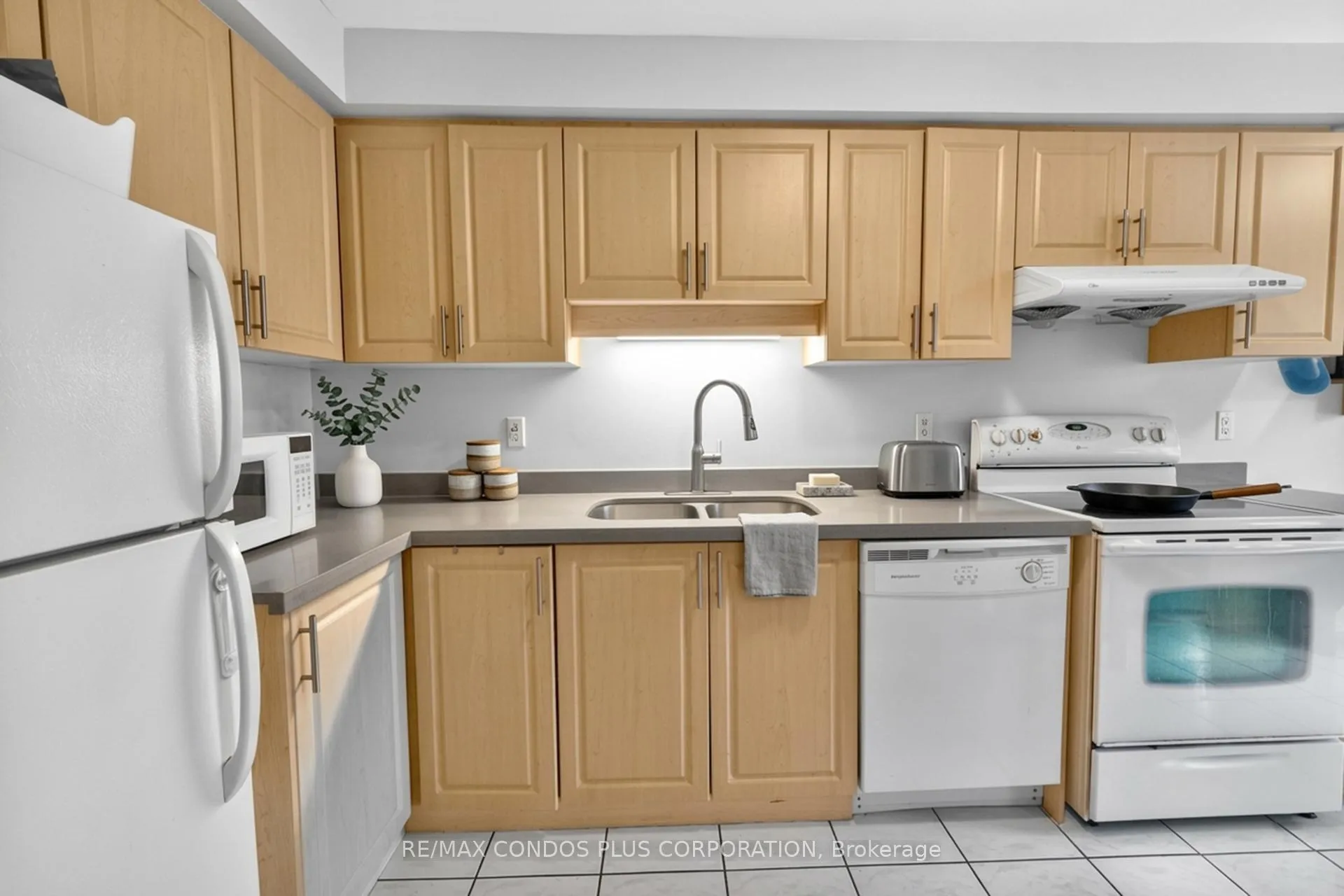 Photo 13 of Unit 62, 2945 Thomas Street, Mississauga, Central Erin Mills — HOMEH