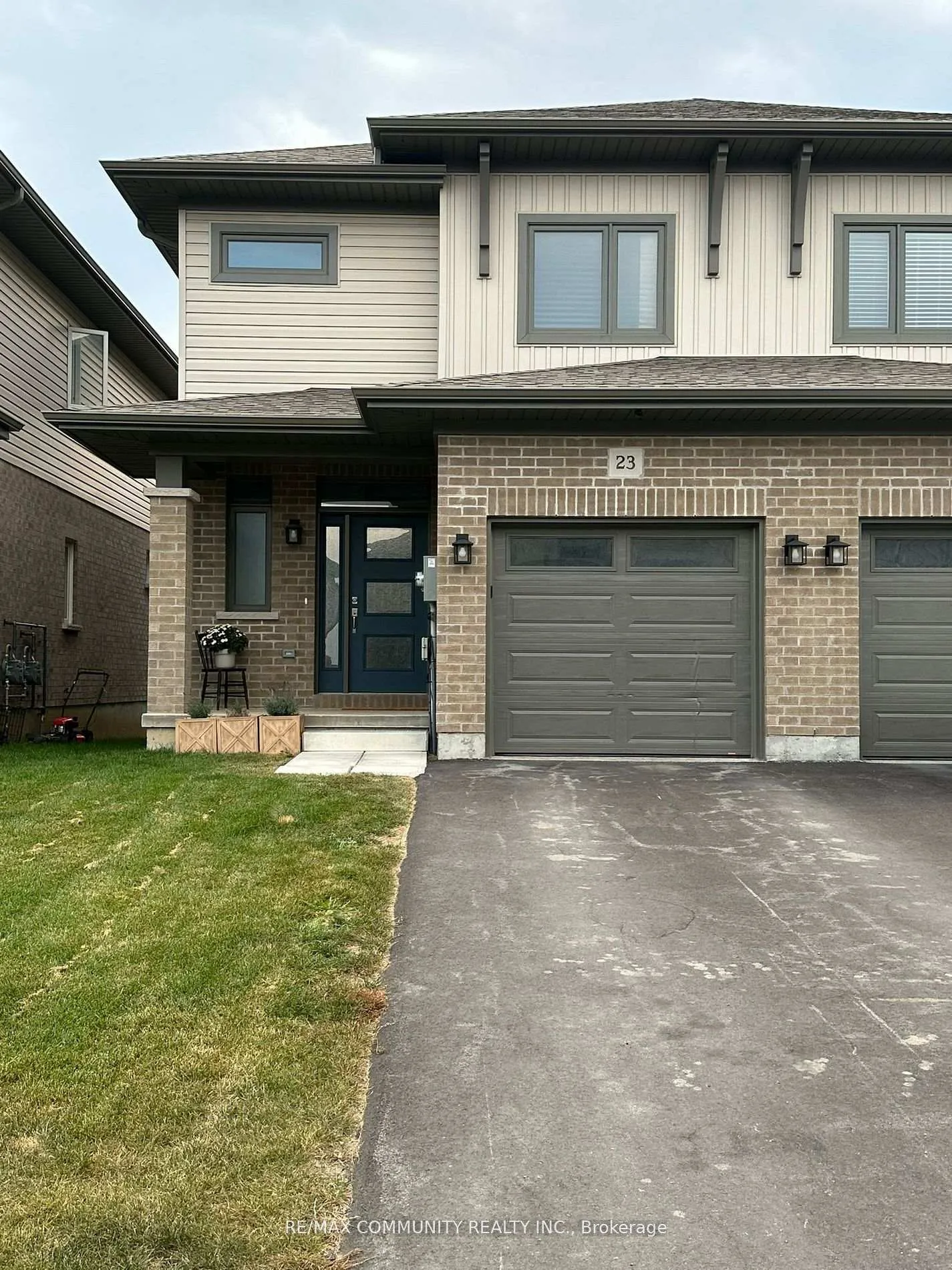 Photo 1 of 23 Nipigon Street, Belleville, Thurlow Ward — HOMEH