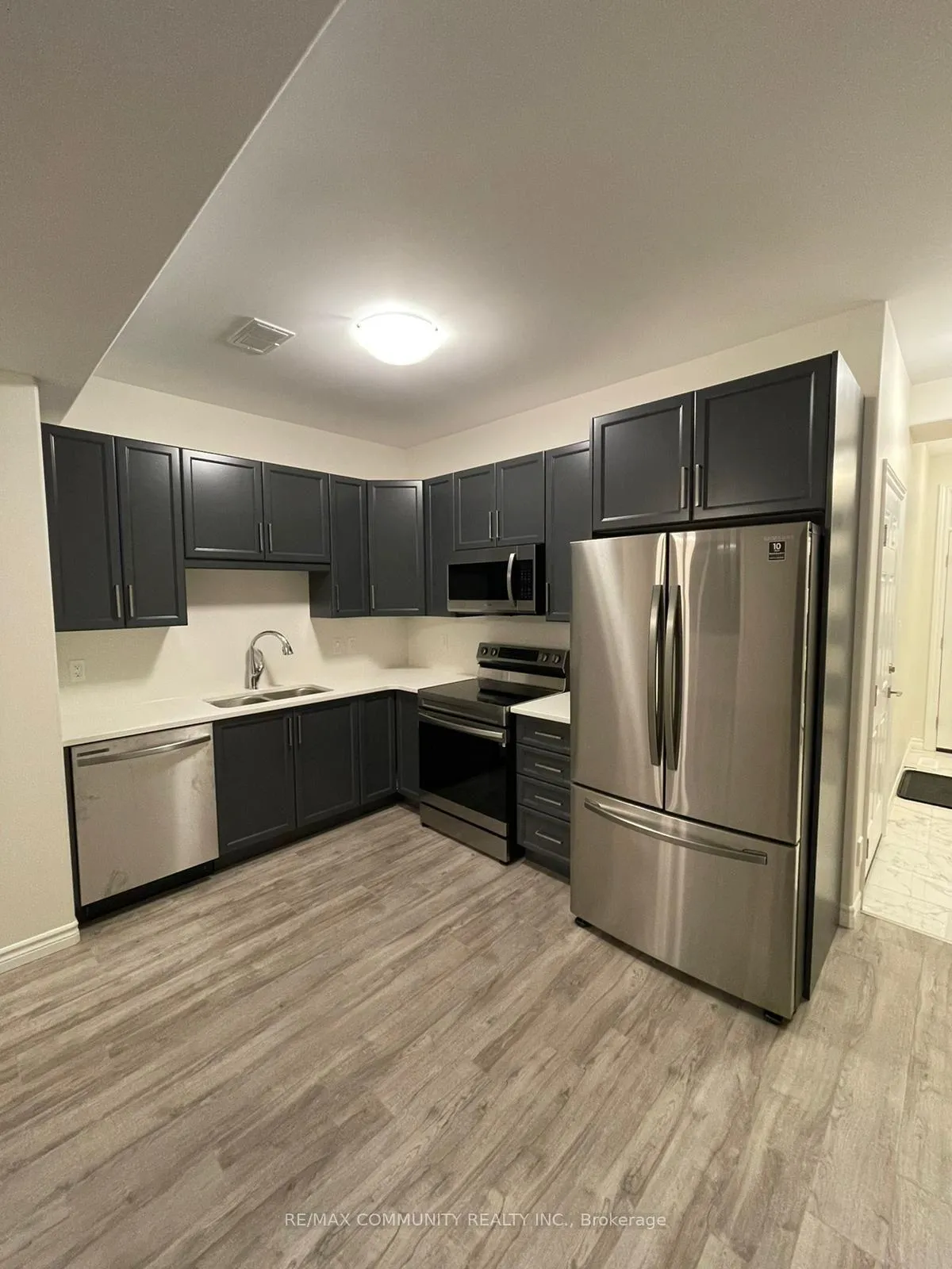 Photo 3 of 23 Nipigon Street, Belleville, Thurlow Ward — HOMEH