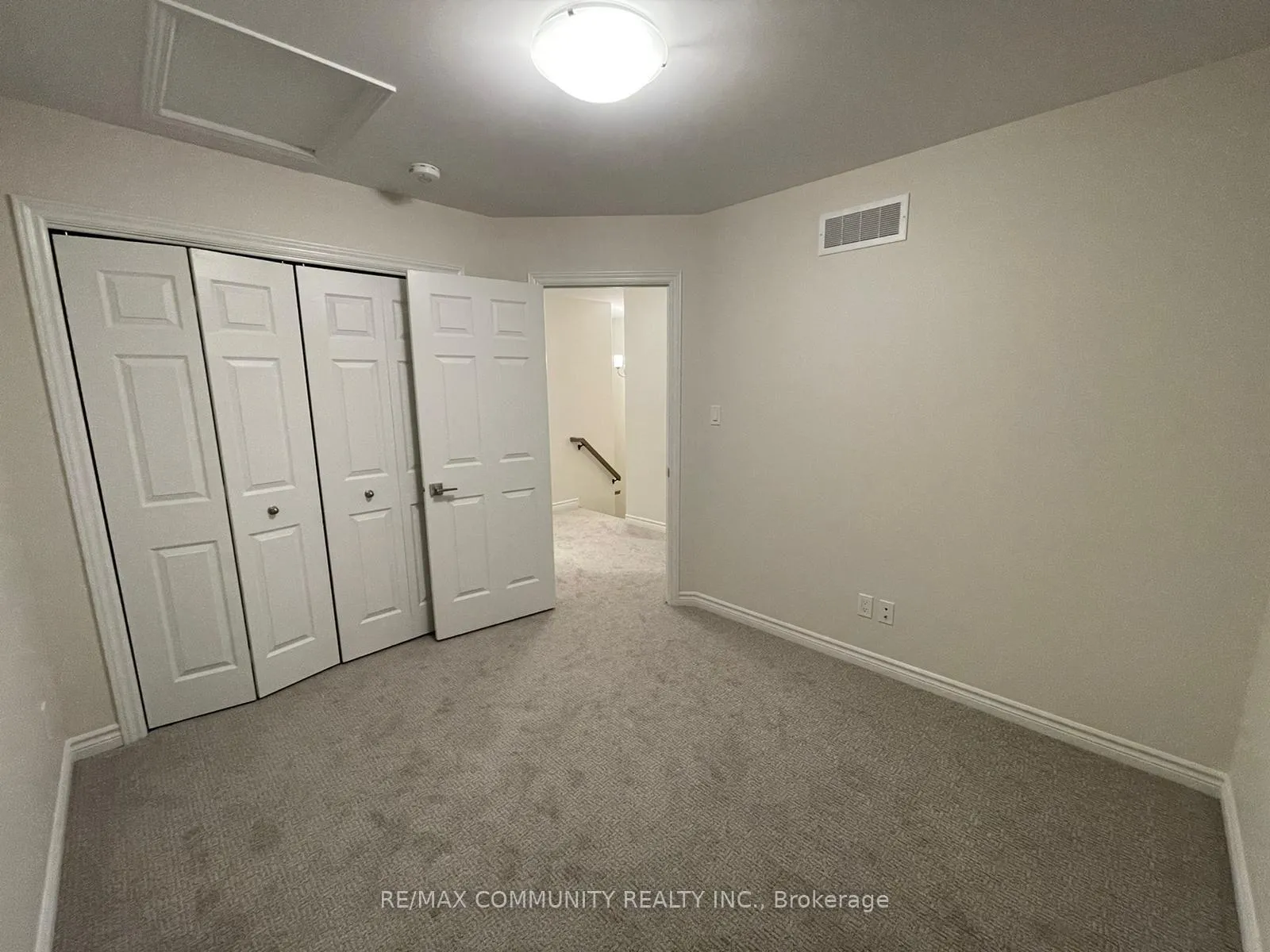Photo 7 of 23 Nipigon Street, Belleville, Thurlow Ward — HOMEH