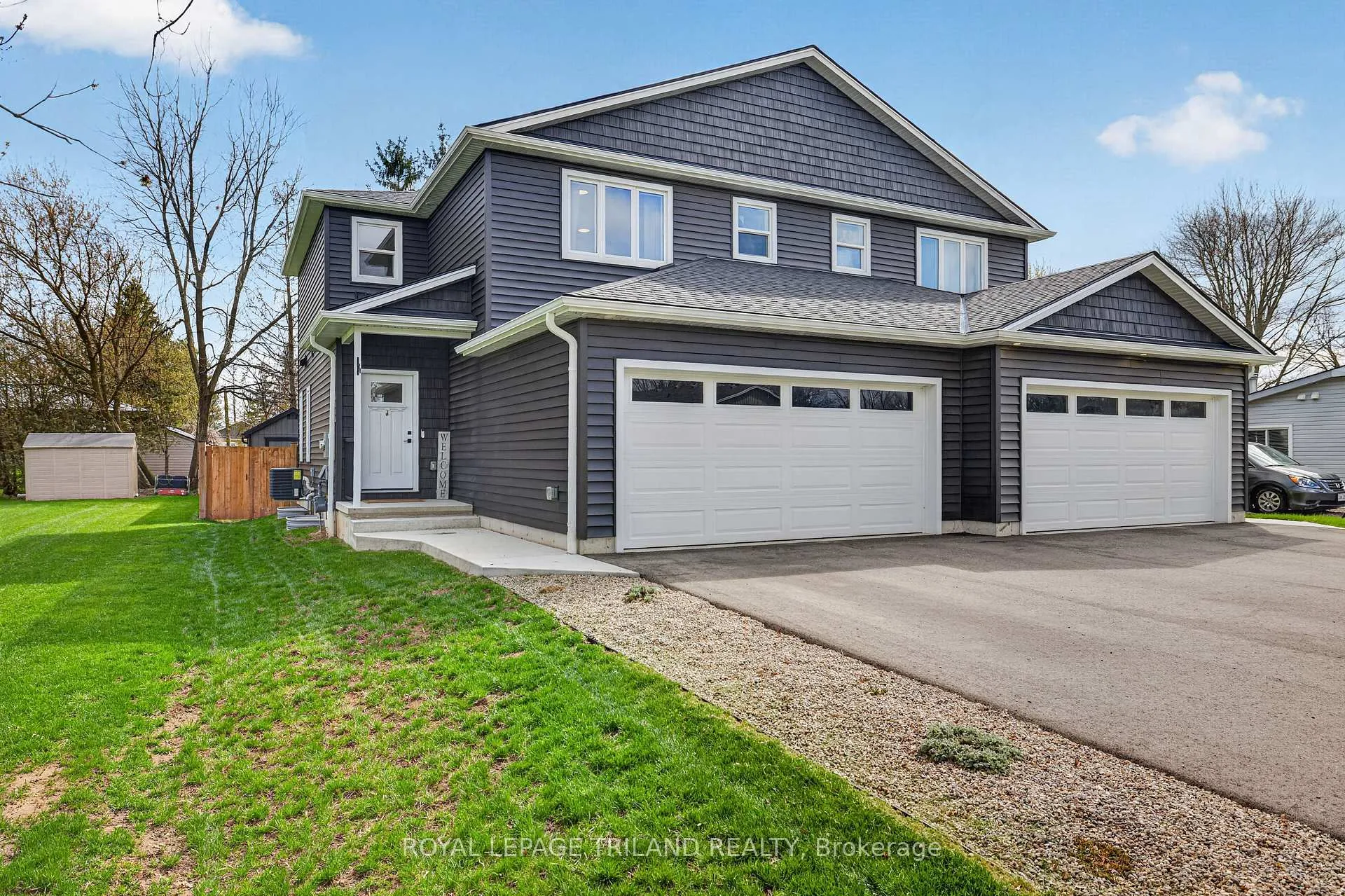 Photo 2 of 51253 Ashton Street, Malahide, Springfield — HOMEH