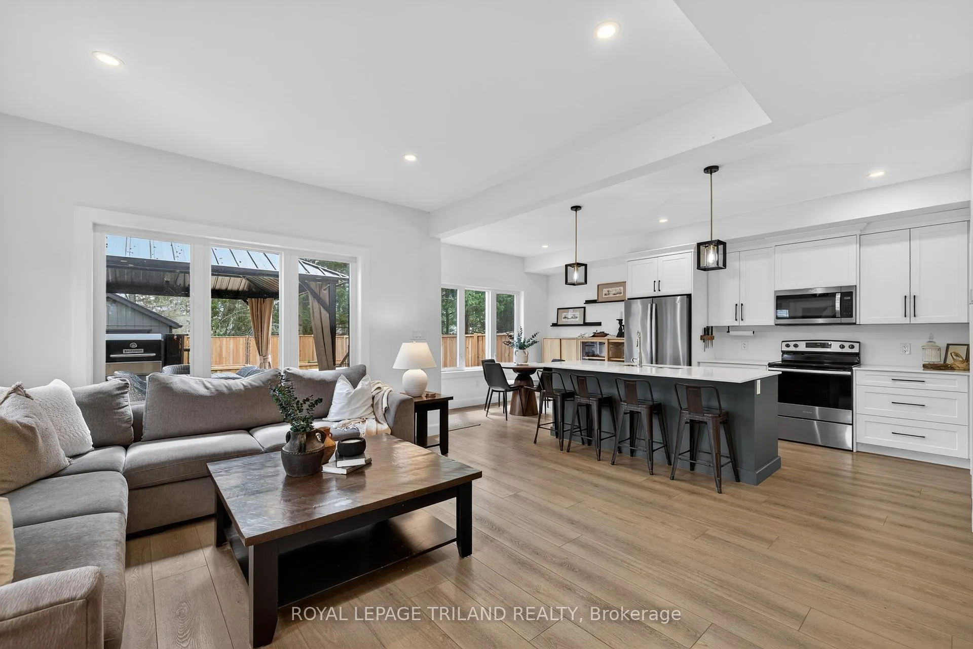 Photo 7 of 51253 Ashton Street, Malahide, Springfield — HOMEH