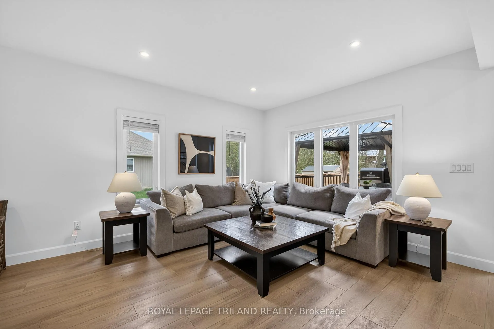Photo 8 of 51253 Ashton Street, Malahide, Springfield — HOMEH