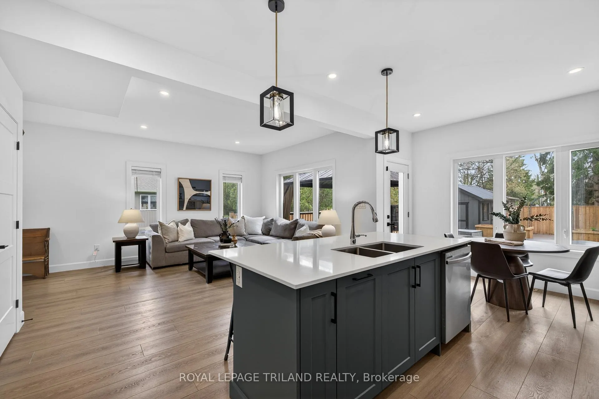 Photo 13 of 51253 Ashton Street, Malahide, Springfield — HOMEH