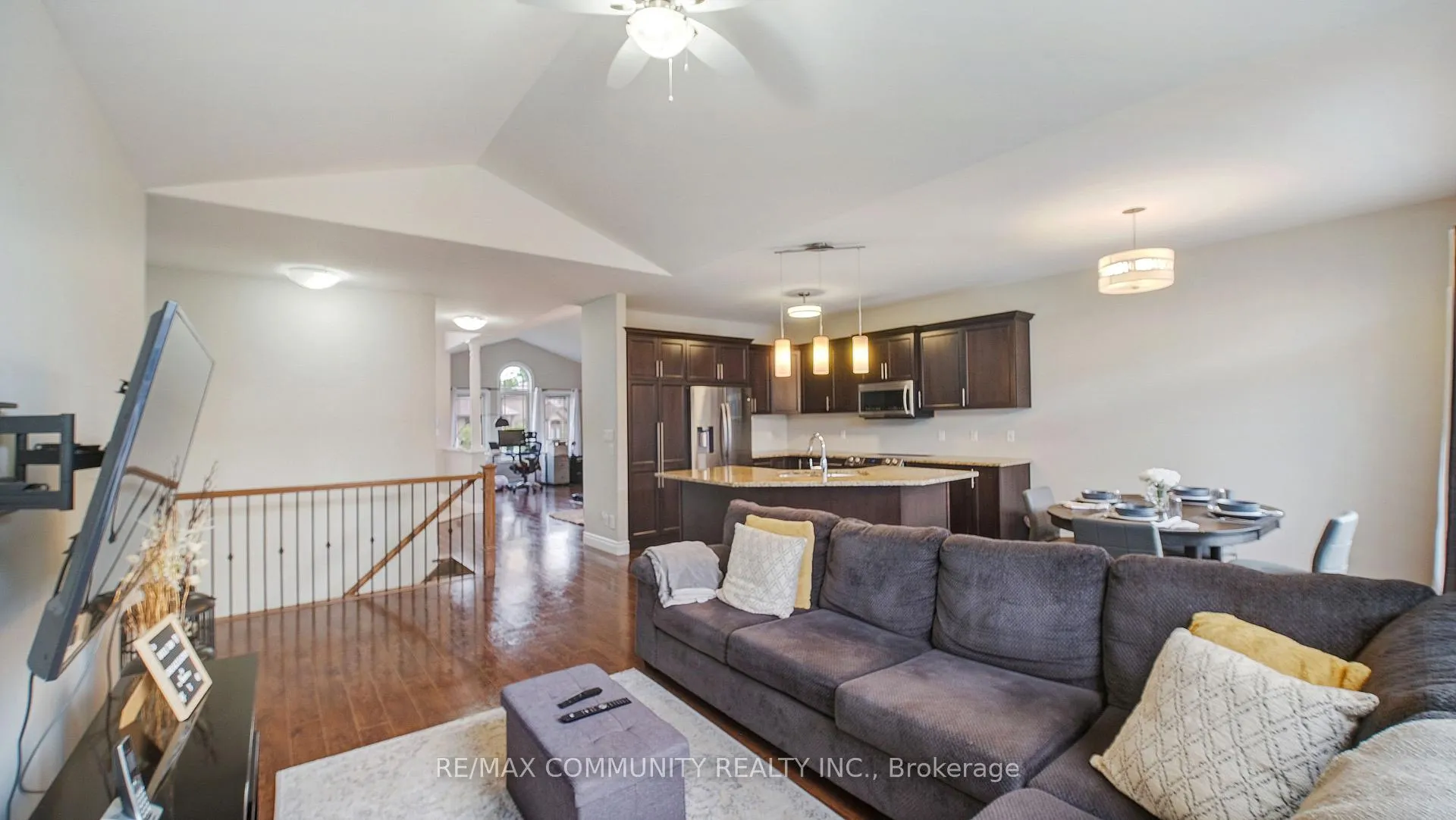 Photo 9 of 11 Stonecrest Boulevard, Quinte West, Sidney Ward — HOMEH