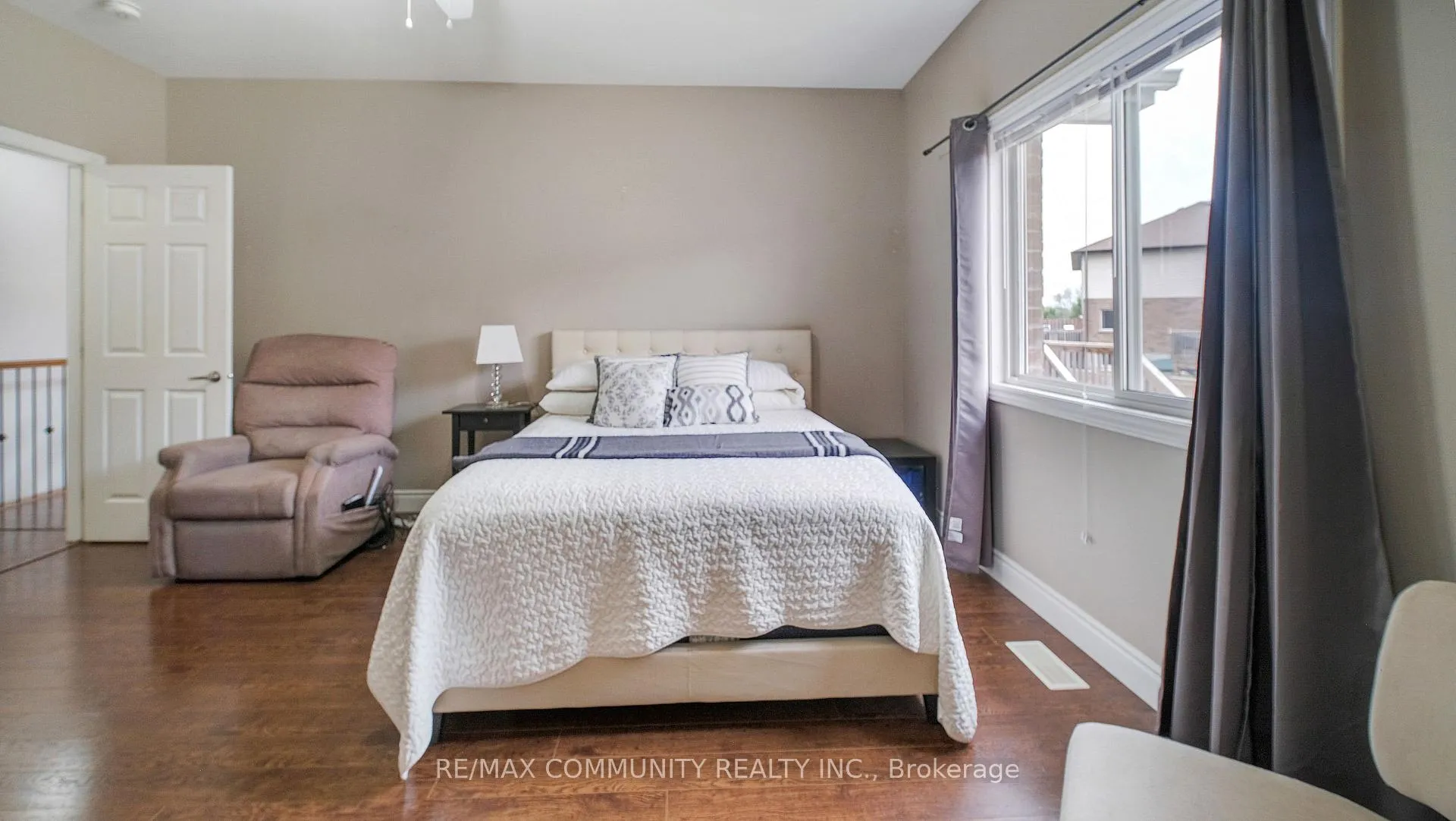Photo 16 of 11 Stonecrest Boulevard, Quinte West, Sidney Ward — HOMEH