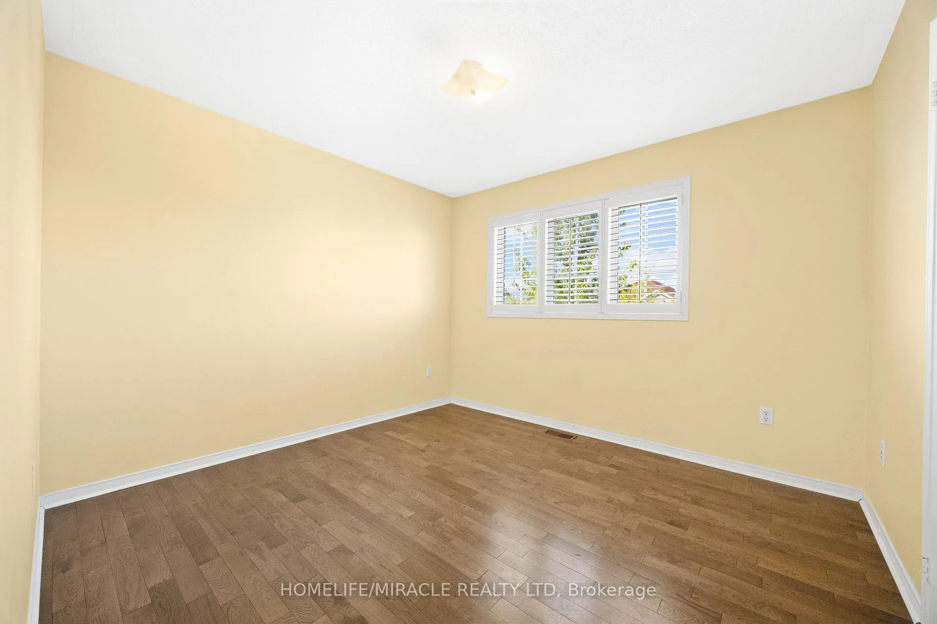 Photo 24 of 8 Waterdale Road, Brampton, Fletcher's Meadow — HOMEH