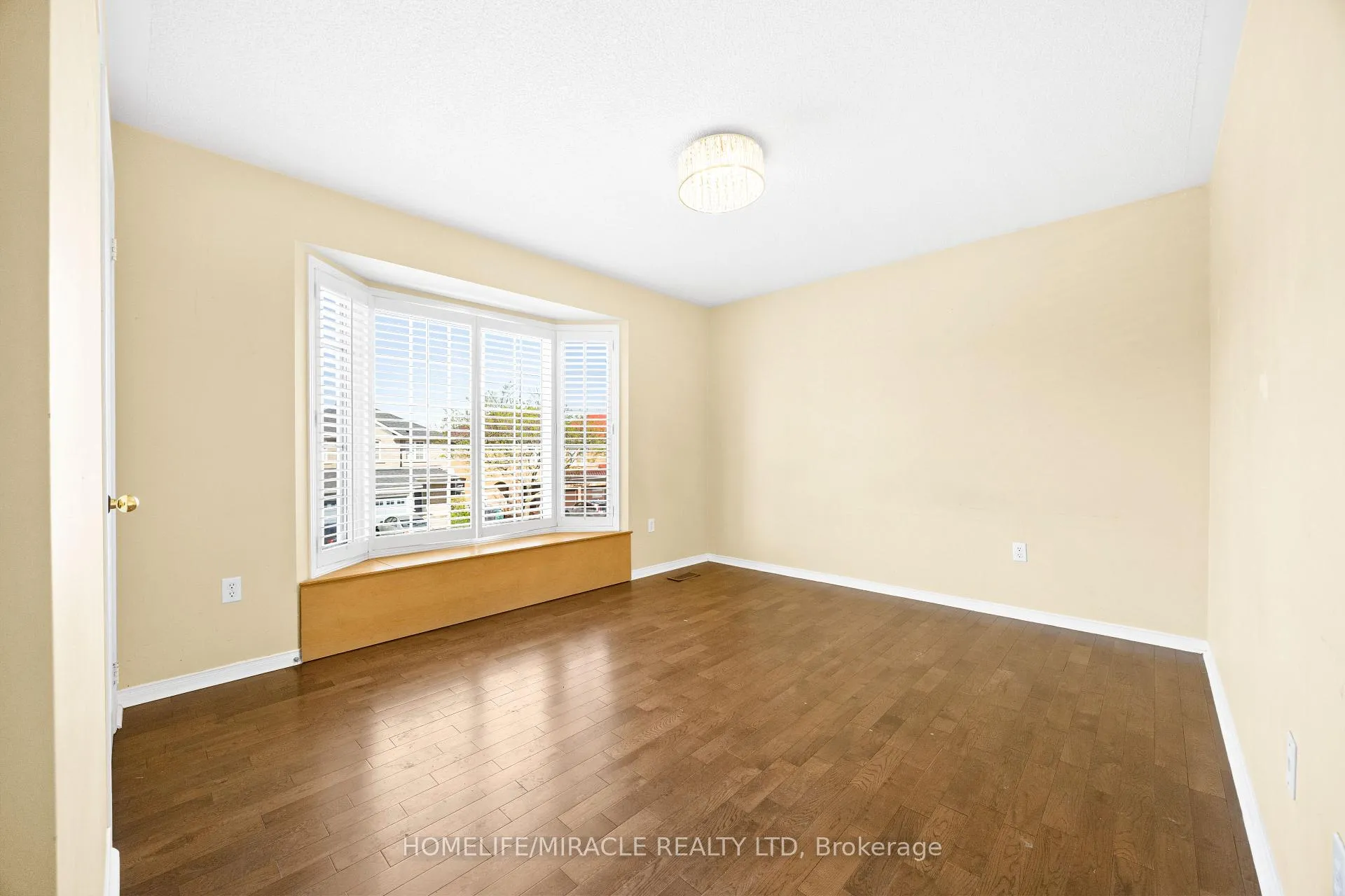 Photo 26 of 8 Waterdale Road, Brampton, Fletcher's Meadow — HOMEH