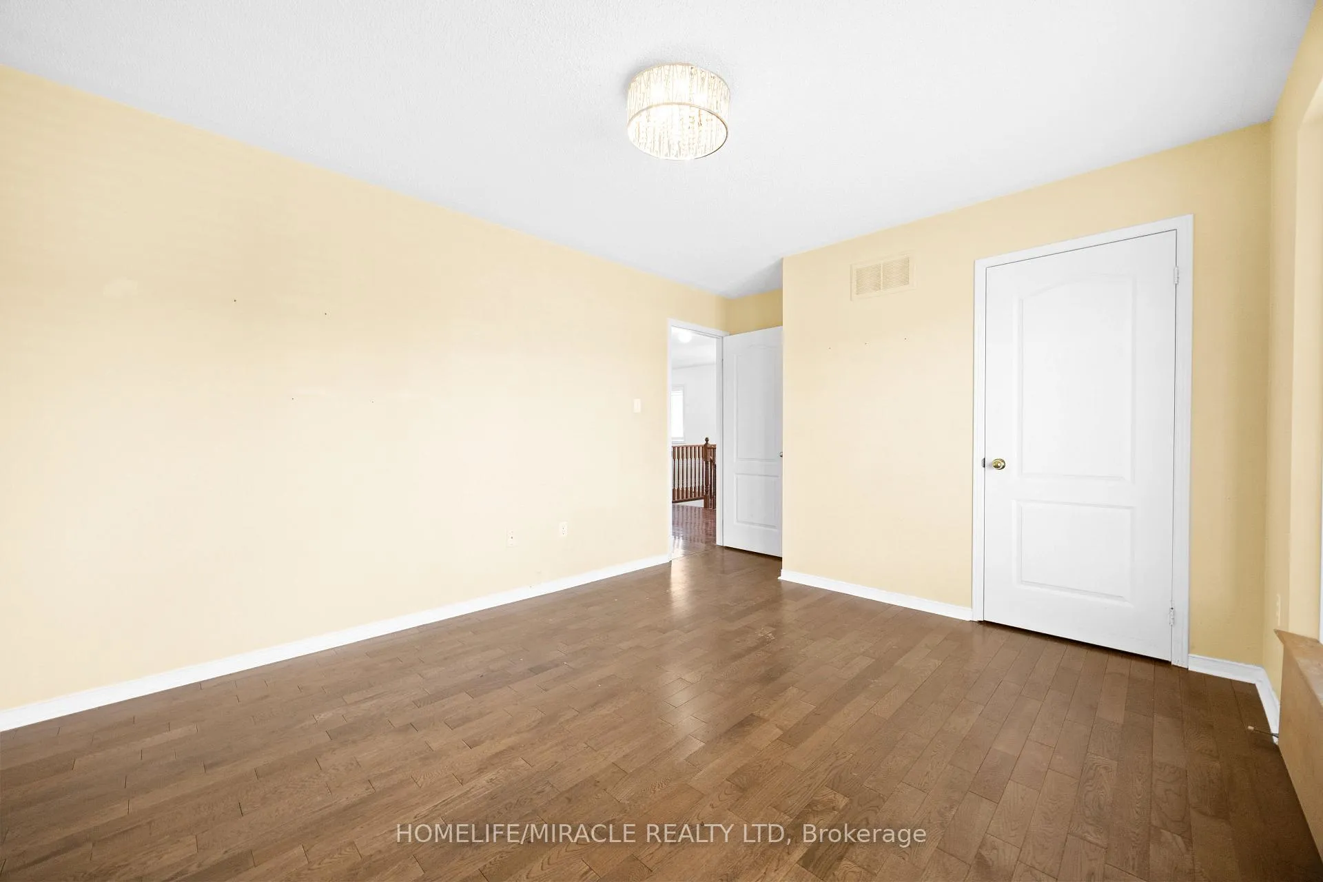 Photo 27 of 8 Waterdale Road, Brampton, Fletcher's Meadow — HOMEH