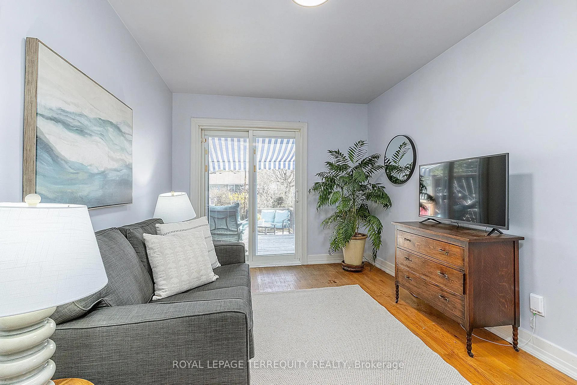 Photo 15 of 32 Admiral Road, Ajax, South East — HOMEH