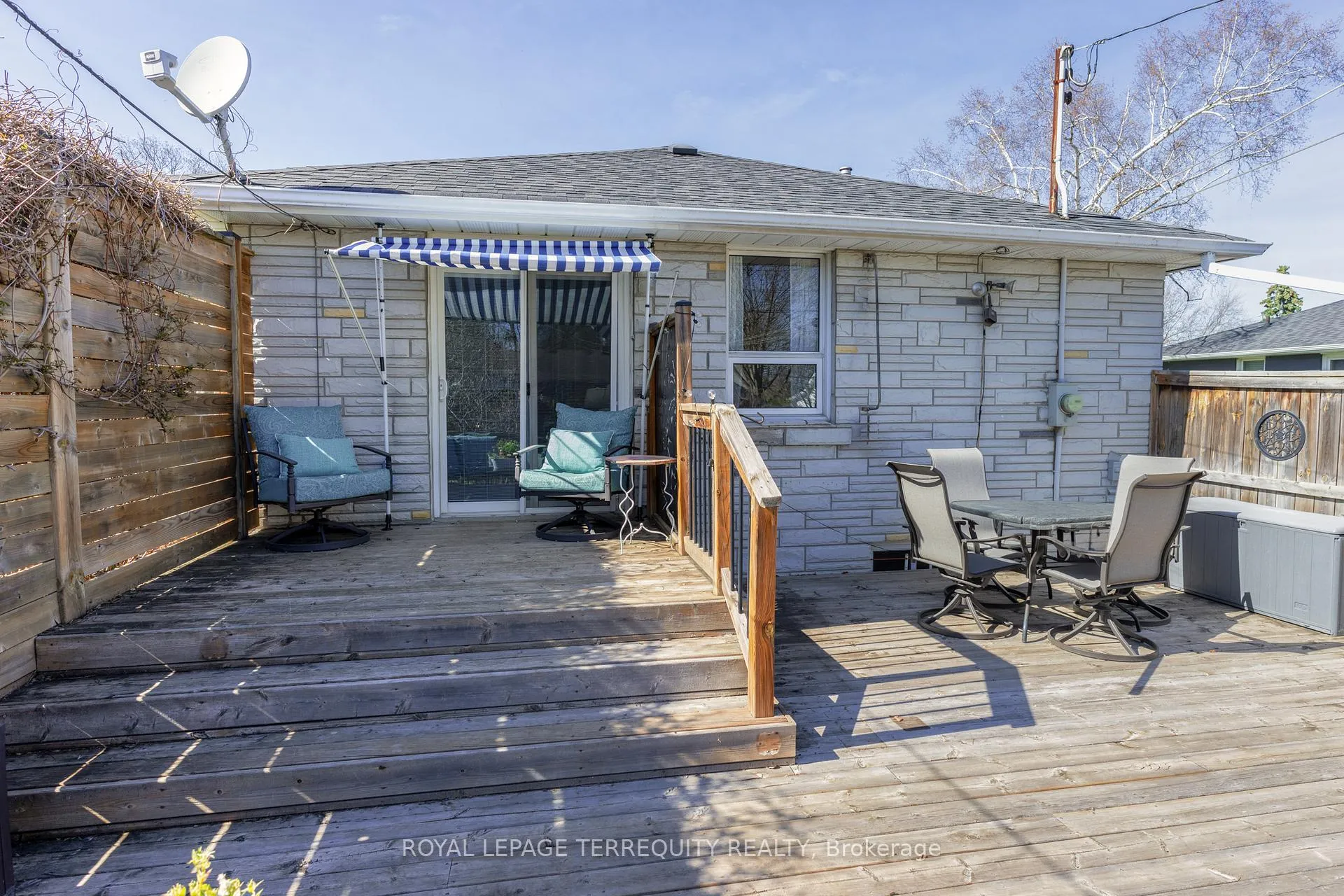 Photo 32 of 32 Admiral Road, Ajax, South East — HOMEH
