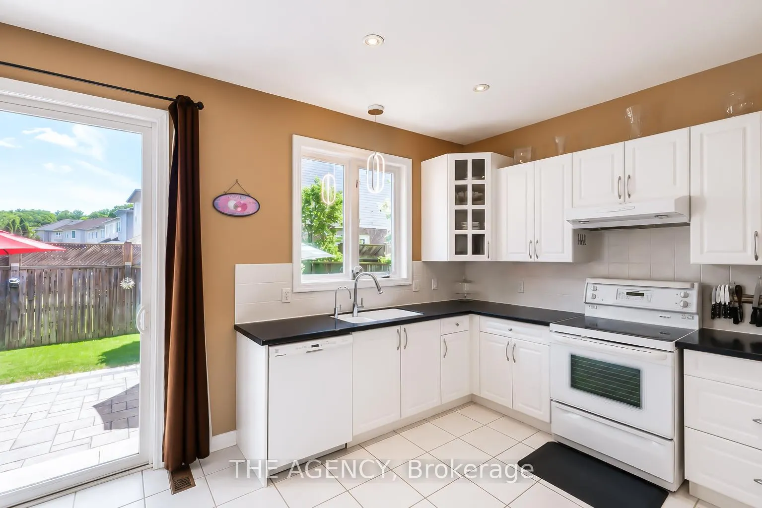 Photo 17 of 71 Dellgrove Circle, Cambridge — HOMEH