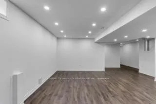 Photo 5 of 5667 Spangler Drive, Mississauga, Hurontario — HOMEH