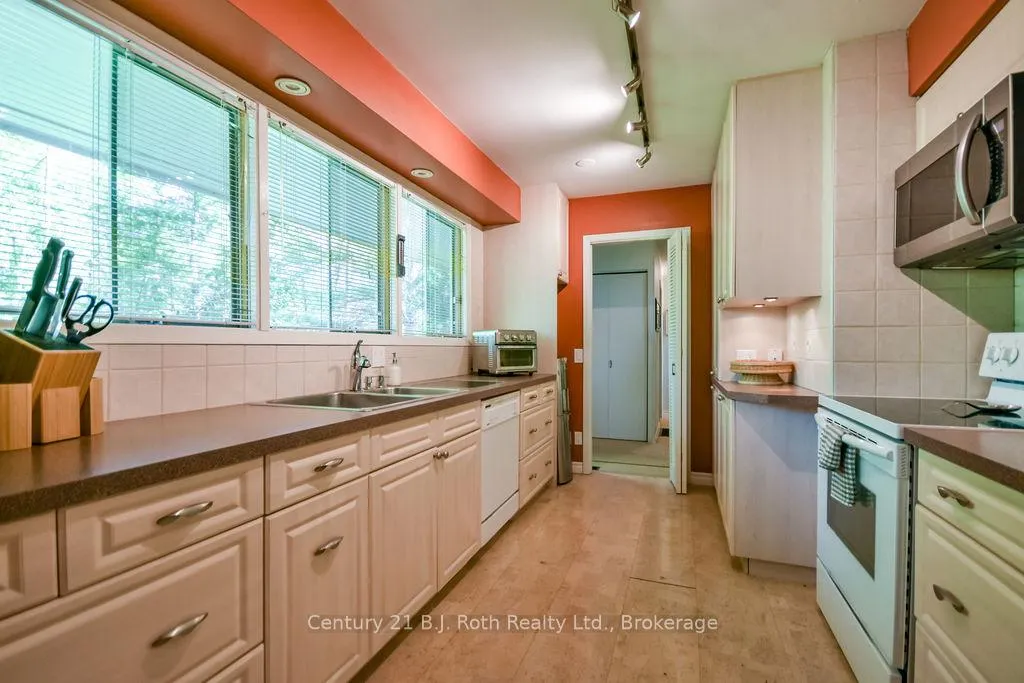 Photo 10 of 2551 Amigo Drive, Severn, West Shore — HOMEH