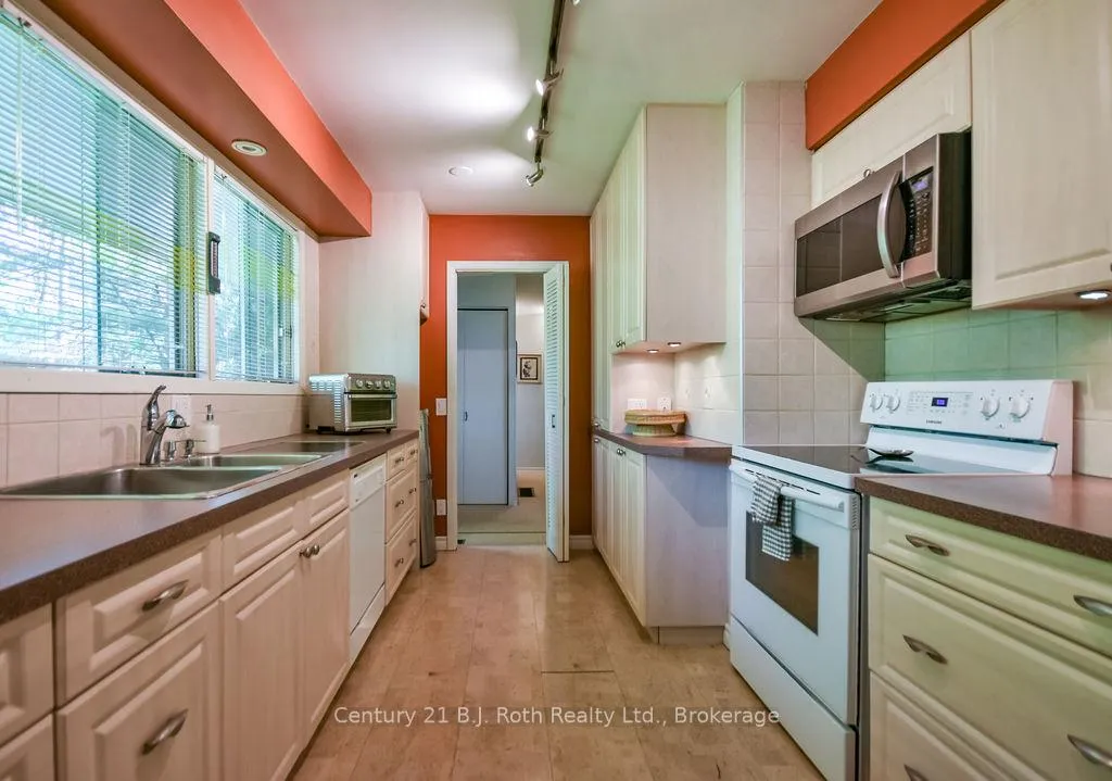 Photo 12 of 2551 Amigo Drive, Severn, West Shore — HOMEH