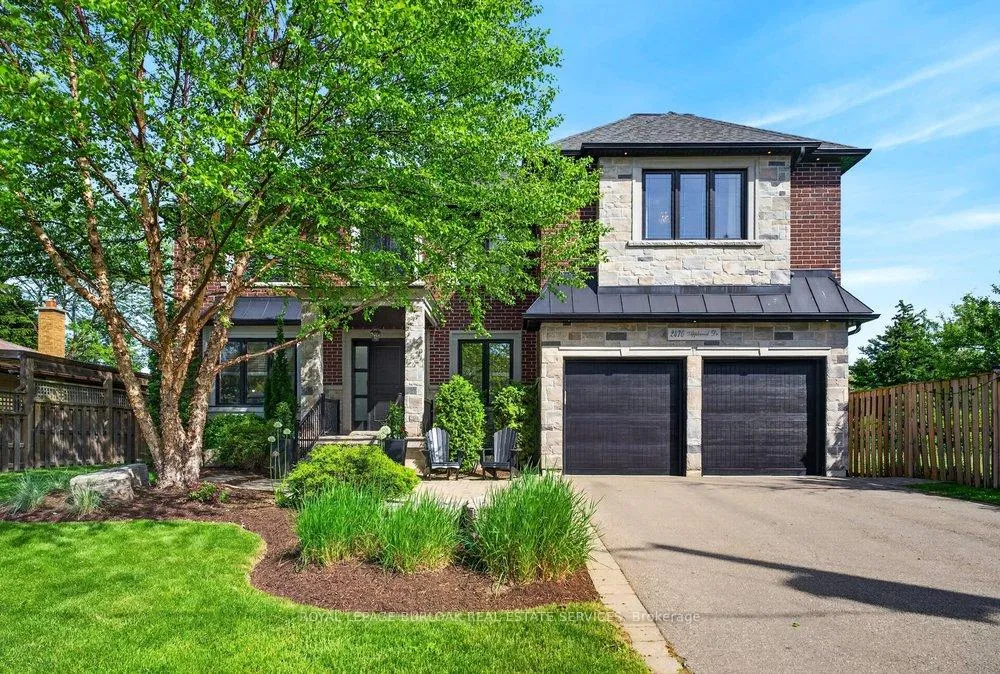 Front of 2470 Applewood Drive