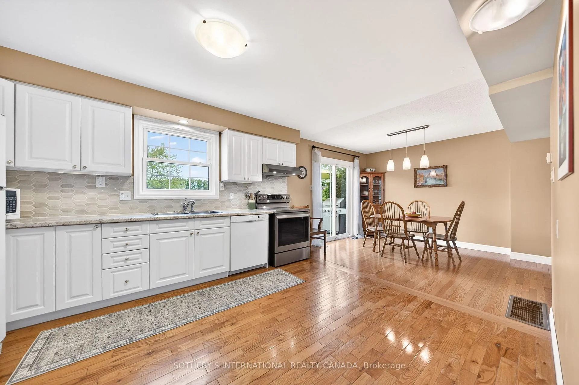 Photo 14 of 145 Westchester Drive, Kitchener — HOMEH