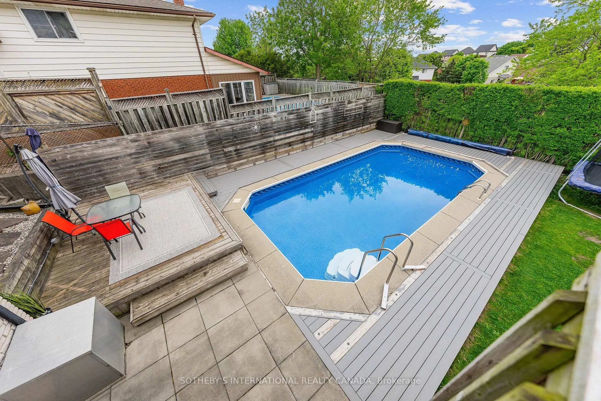 Photo 38 of 145 Westchester Drive, Kitchener — HOMEH