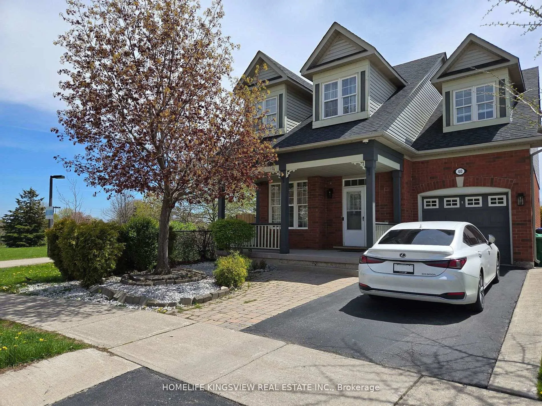 Photo 1 of 40 Vista Green Crescent, Brampton, Fletcher's Meadow — HOMEH