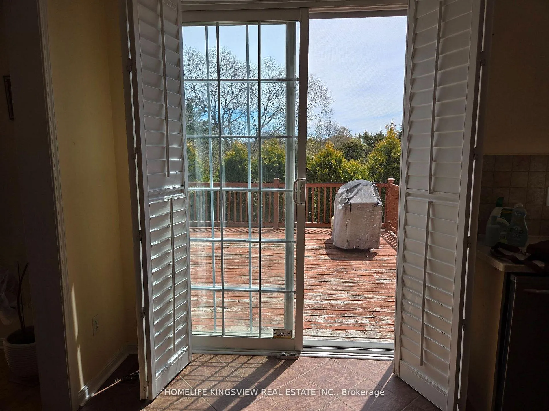 Photo 10 of 40 Vista Green Crescent, Brampton, Fletcher's Meadow — HOMEH