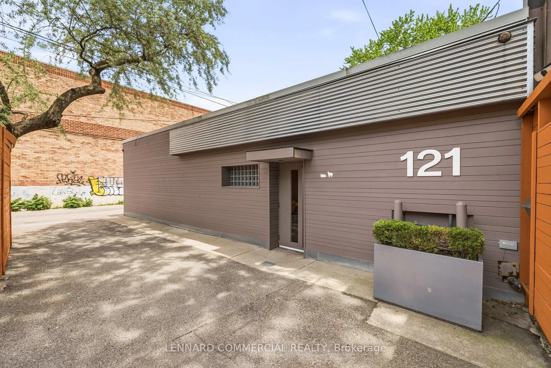 Photo 2 of 121 Logan Avenue, Toronto, South Riverdale — HOMEH