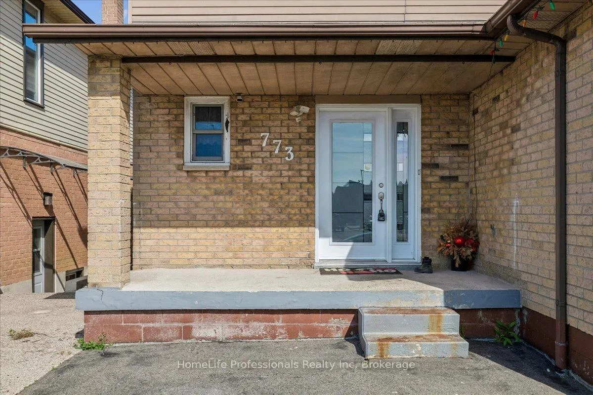 Photo 5 of 773 Upper Wentworth Street, Hamilton, Burkholme — HOMEH