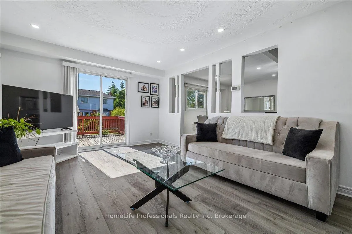 Photo 13 of 773 Upper Wentworth Street, Hamilton, Burkholme — HOMEH