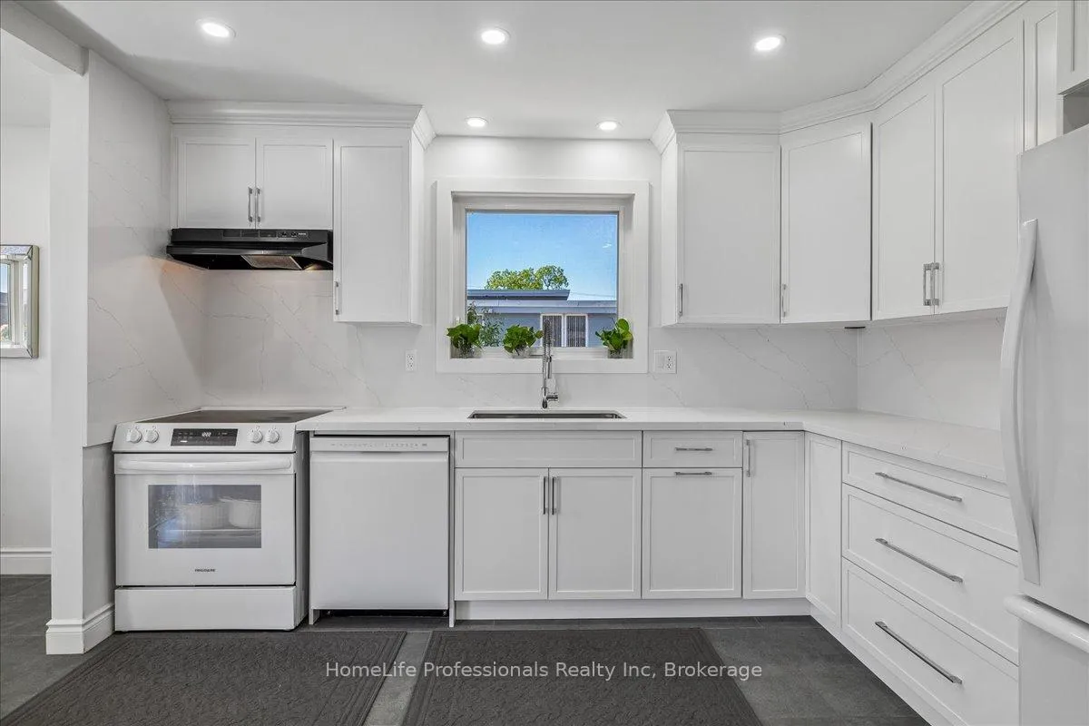 Photo 20 of 773 Upper Wentworth Street, Hamilton, Burkholme — HOMEH