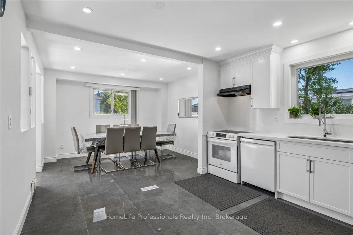 Photo 21 of 773 Upper Wentworth Street, Hamilton, Burkholme — HOMEH