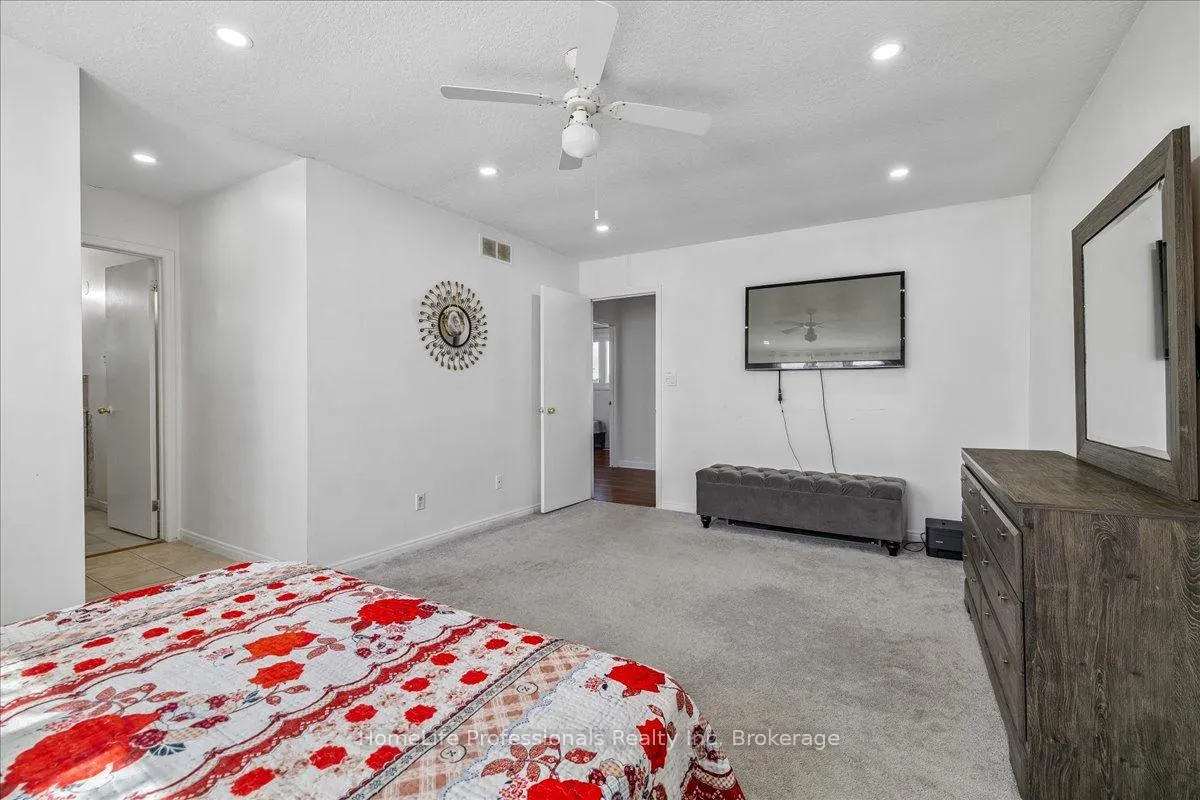 Photo 25 of 773 Upper Wentworth Street, Hamilton, Burkholme — HOMEH