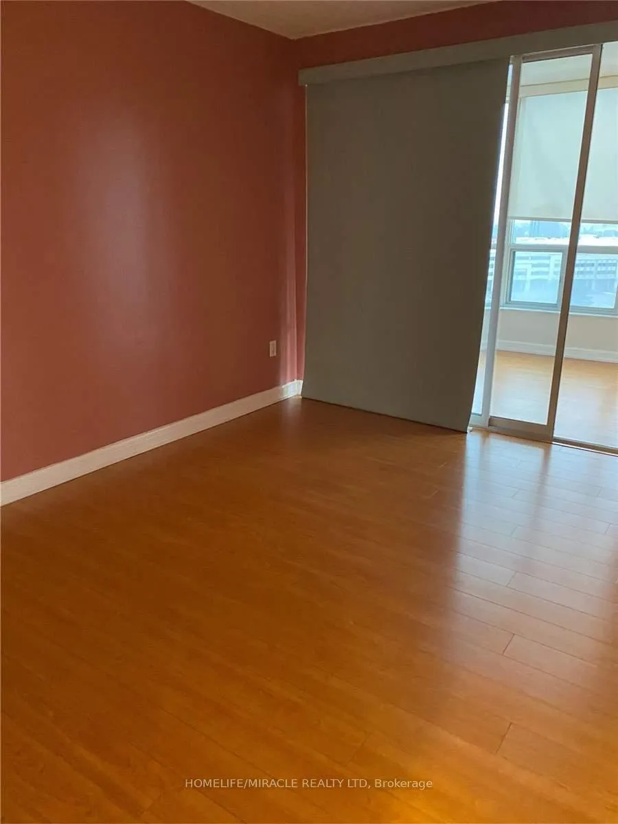 Photo 4 of Unit 908, 24 Hanover Road, Brampton, Queen Street Corridor — HOMEH