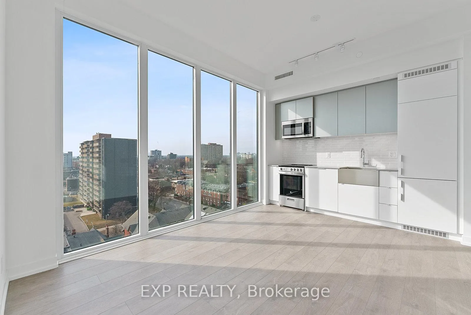 Photo 1 of Unit 908, 270 Dufferin Street, Toronto, South Parkdale — HOMEH