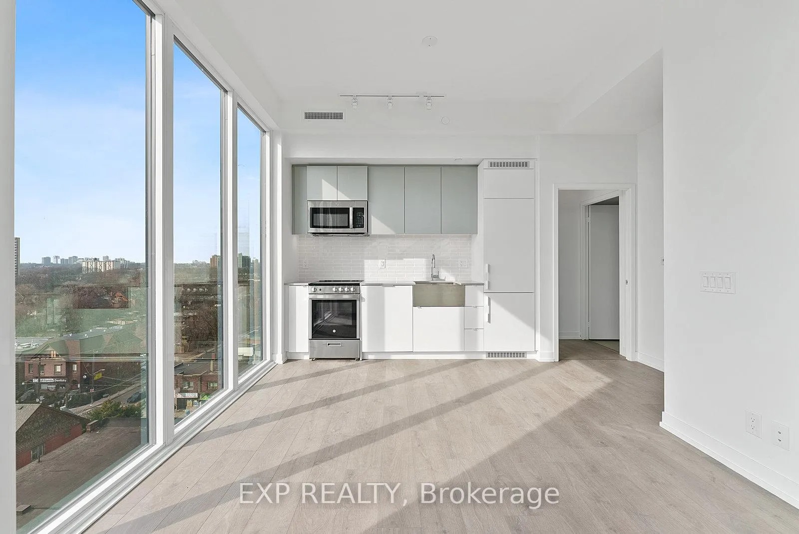 Photo 4 of Unit 908, 270 Dufferin Street, Toronto, South Parkdale — HOMEH