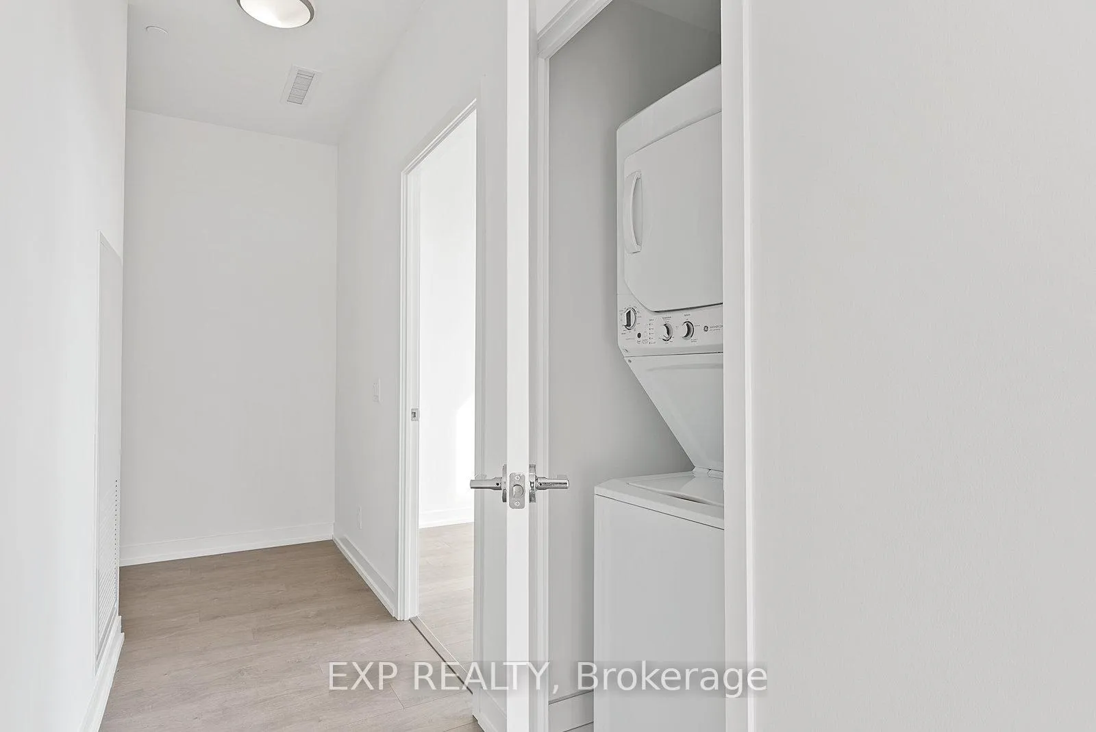 Photo 19 of Unit 908, 270 Dufferin Street, Toronto, South Parkdale — HOMEH