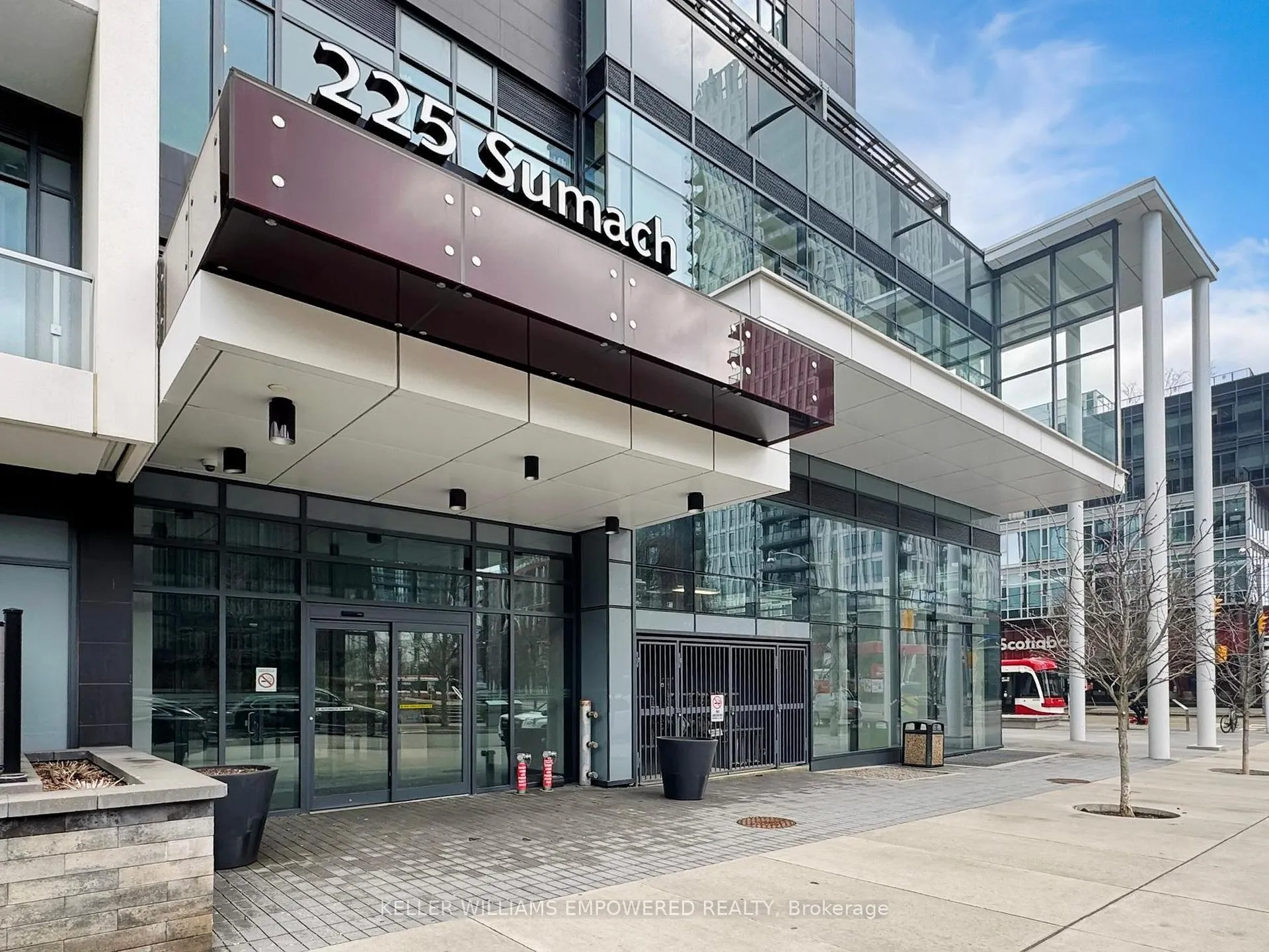 Photo 2 of Unit 911, 225 Sumach Street, Toronto, Regent Park — HOMEH