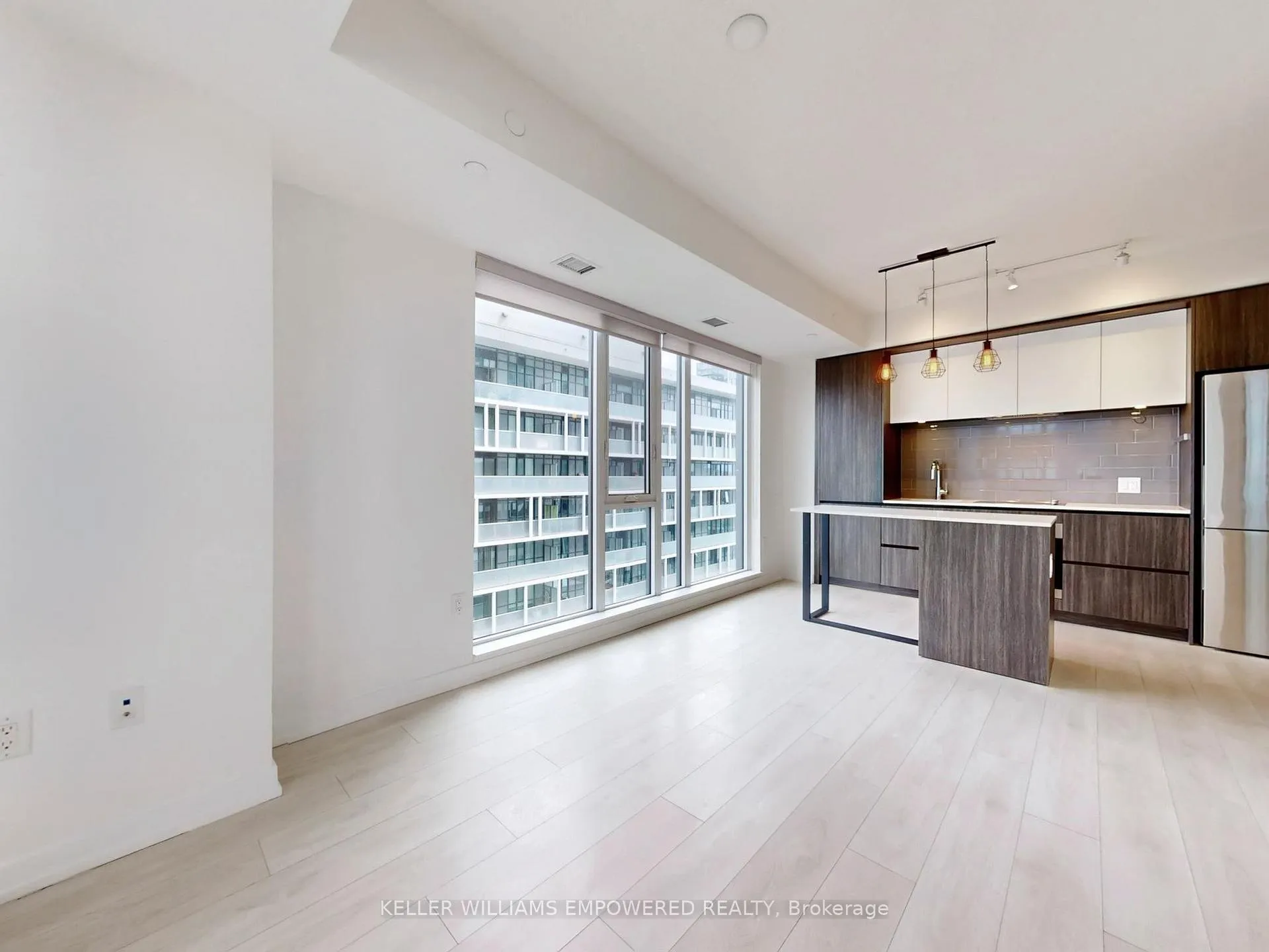 Photo 10 of Unit 911, 225 Sumach Street, Toronto, Regent Park — HOMEH