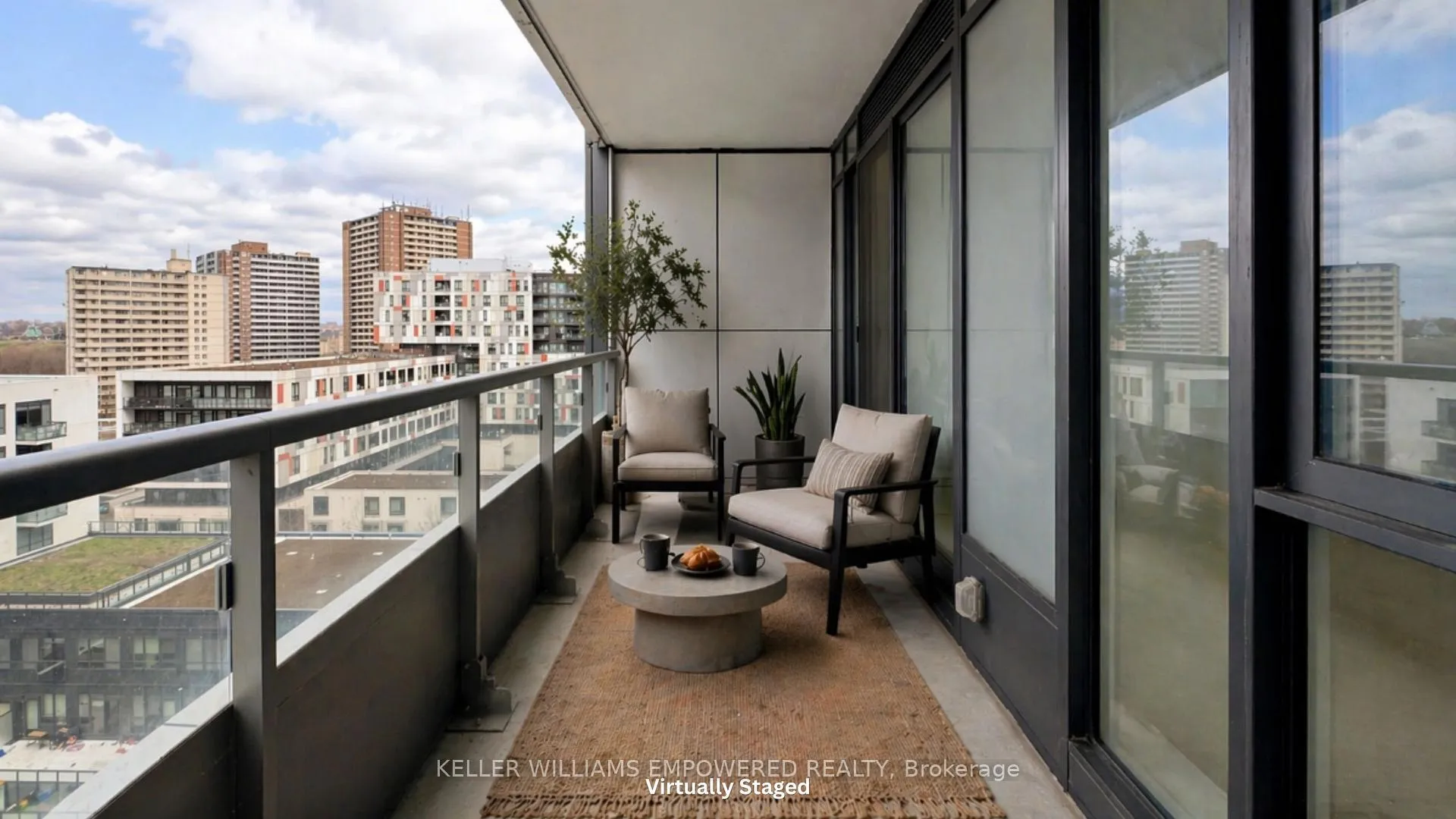 Photo 15 of Unit 911, 225 Sumach Street, Toronto, Regent Park — HOMEH