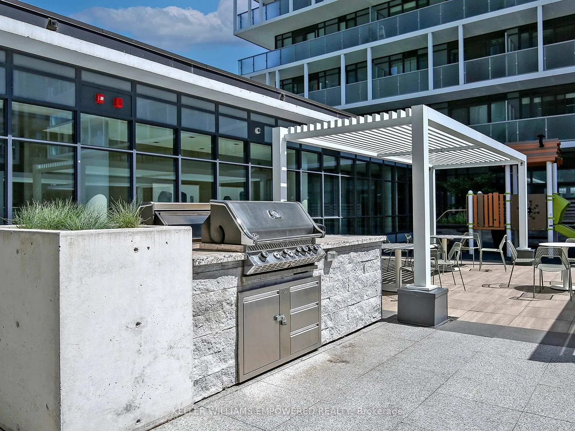 Photo 33 of Unit 911, 225 Sumach Street, Toronto, Regent Park — HOMEH