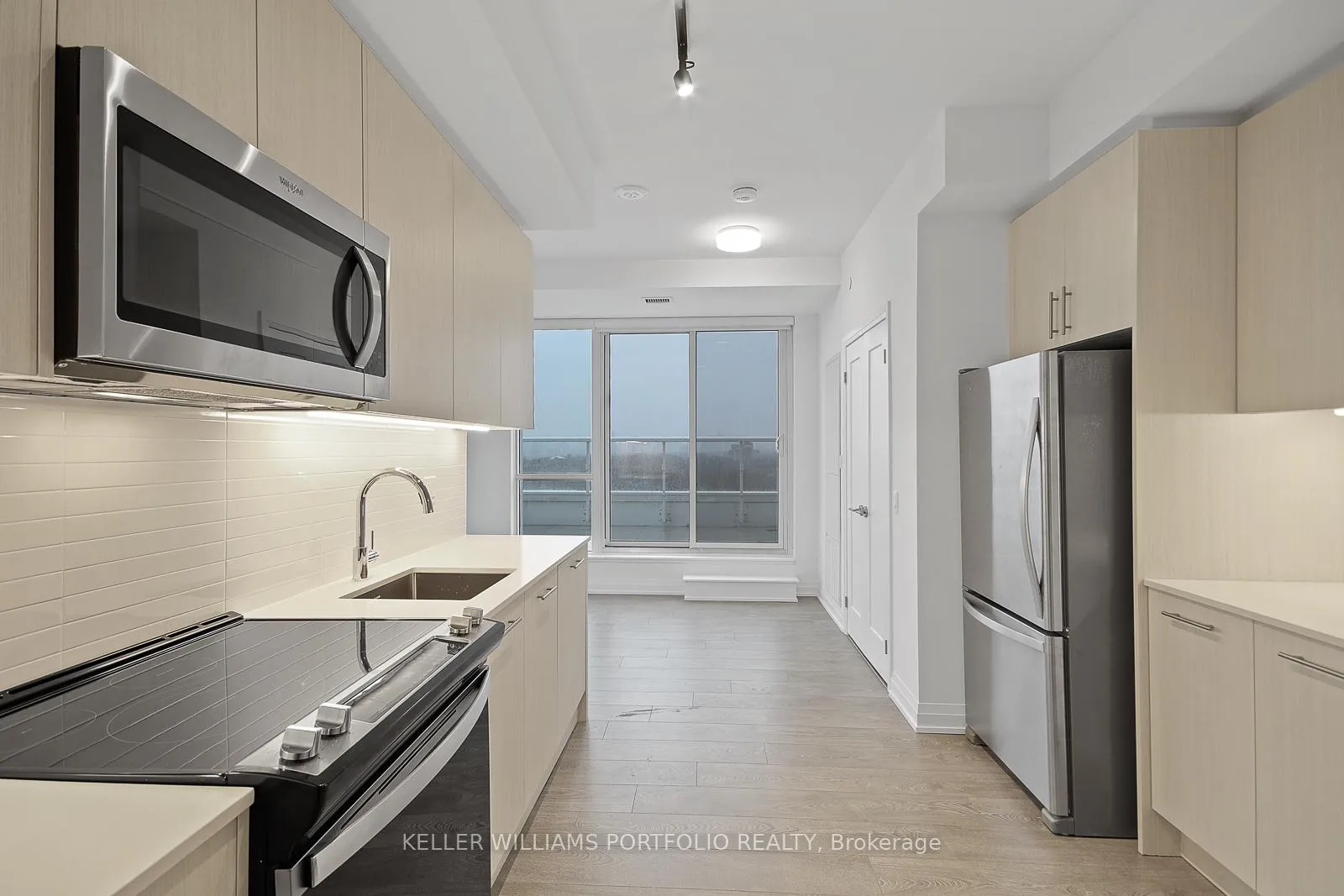 Photo 7 of Unit 914, 286 Main Street, Toronto, East End-Danforth — HOMEH
