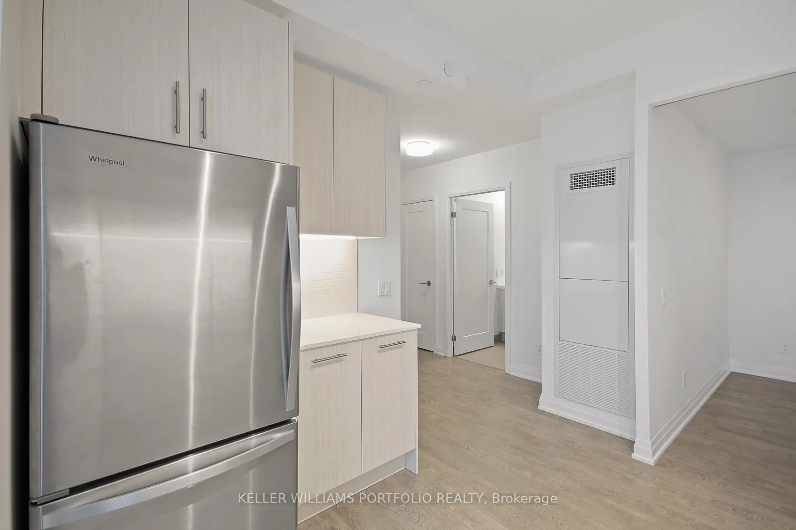 Photo 10 of Unit 914, 286 Main Street, Toronto, East End-Danforth — HOMEH