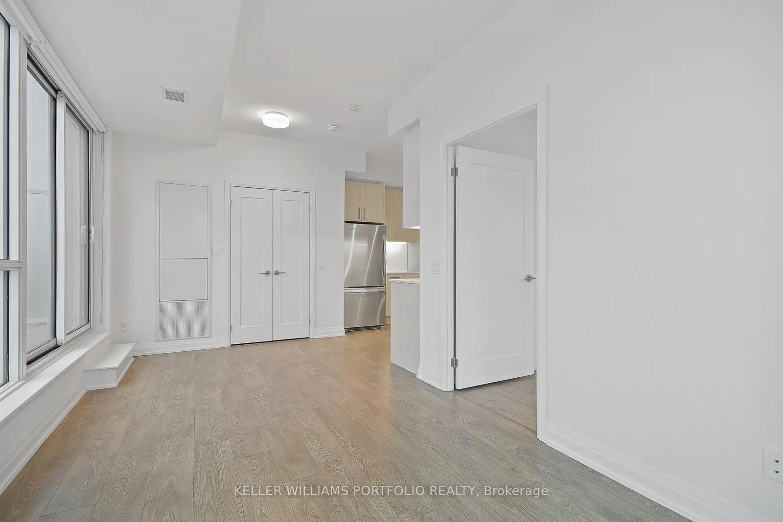 Photo 16 of Unit 914, 286 Main Street, Toronto, East End-Danforth — HOMEH