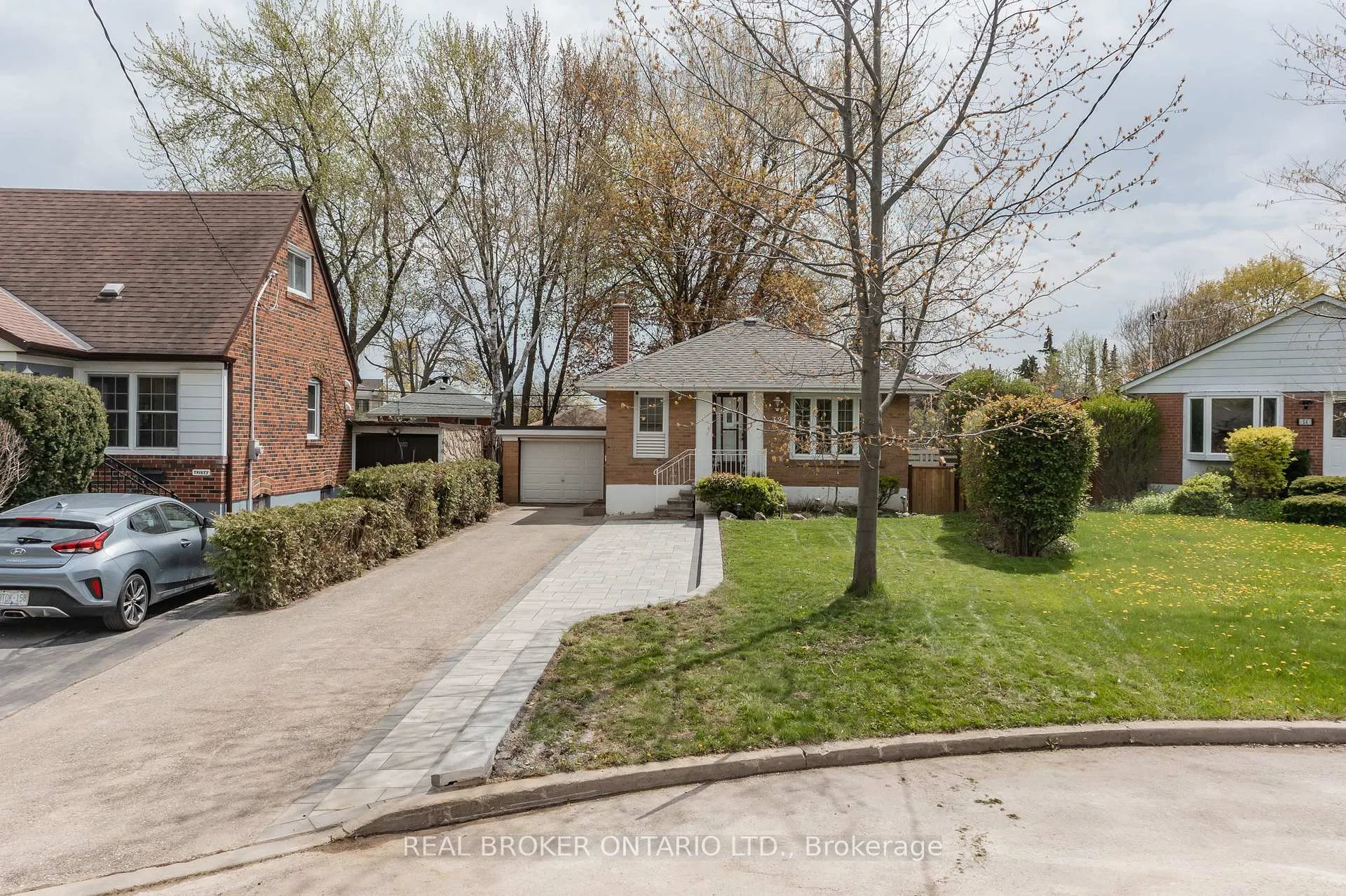 Front of 32 Christina Crescent