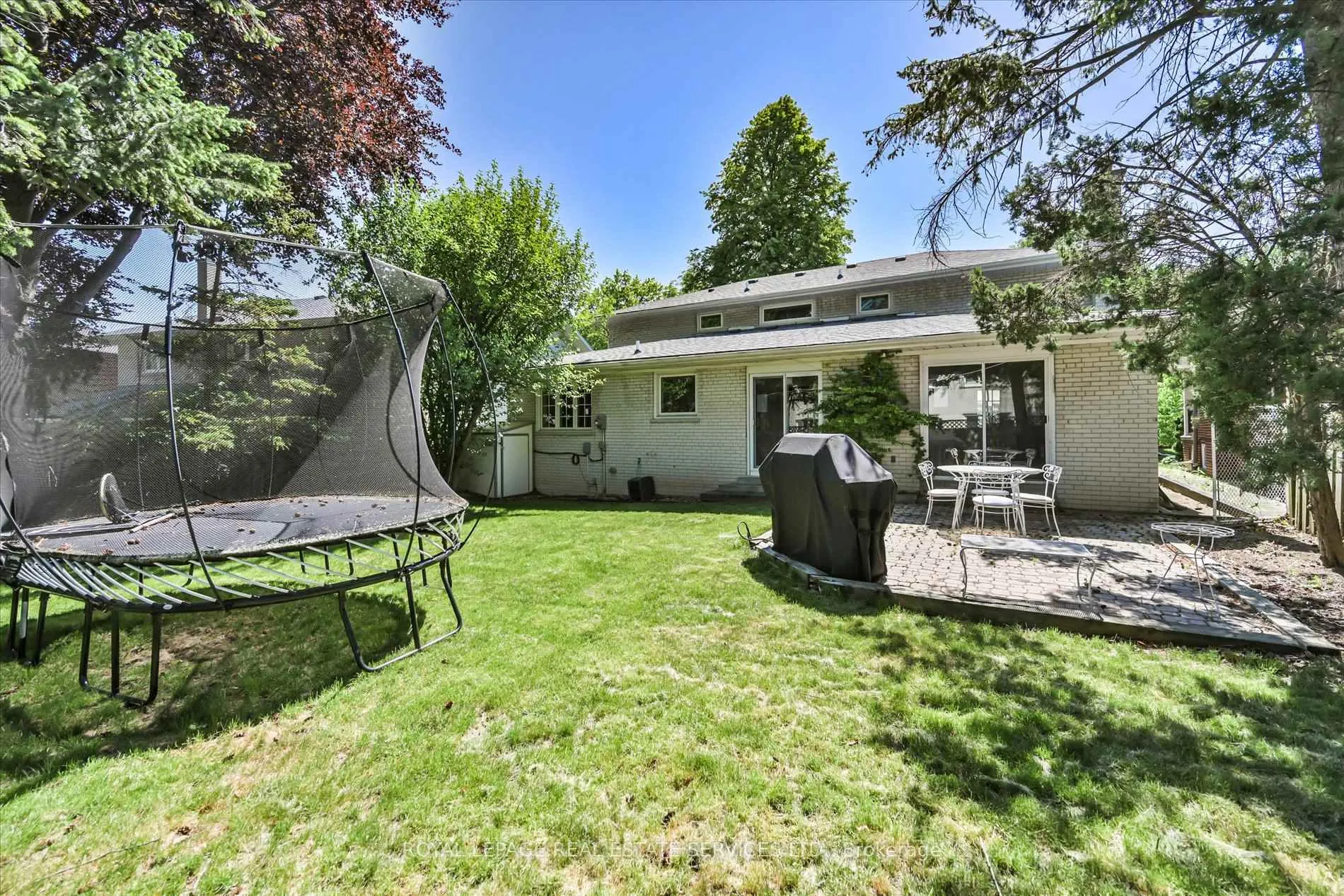 Photo 40 of 49 Pettit Drive, Etobicoke, Willowridge-Martingrove-Richview — HOMEH